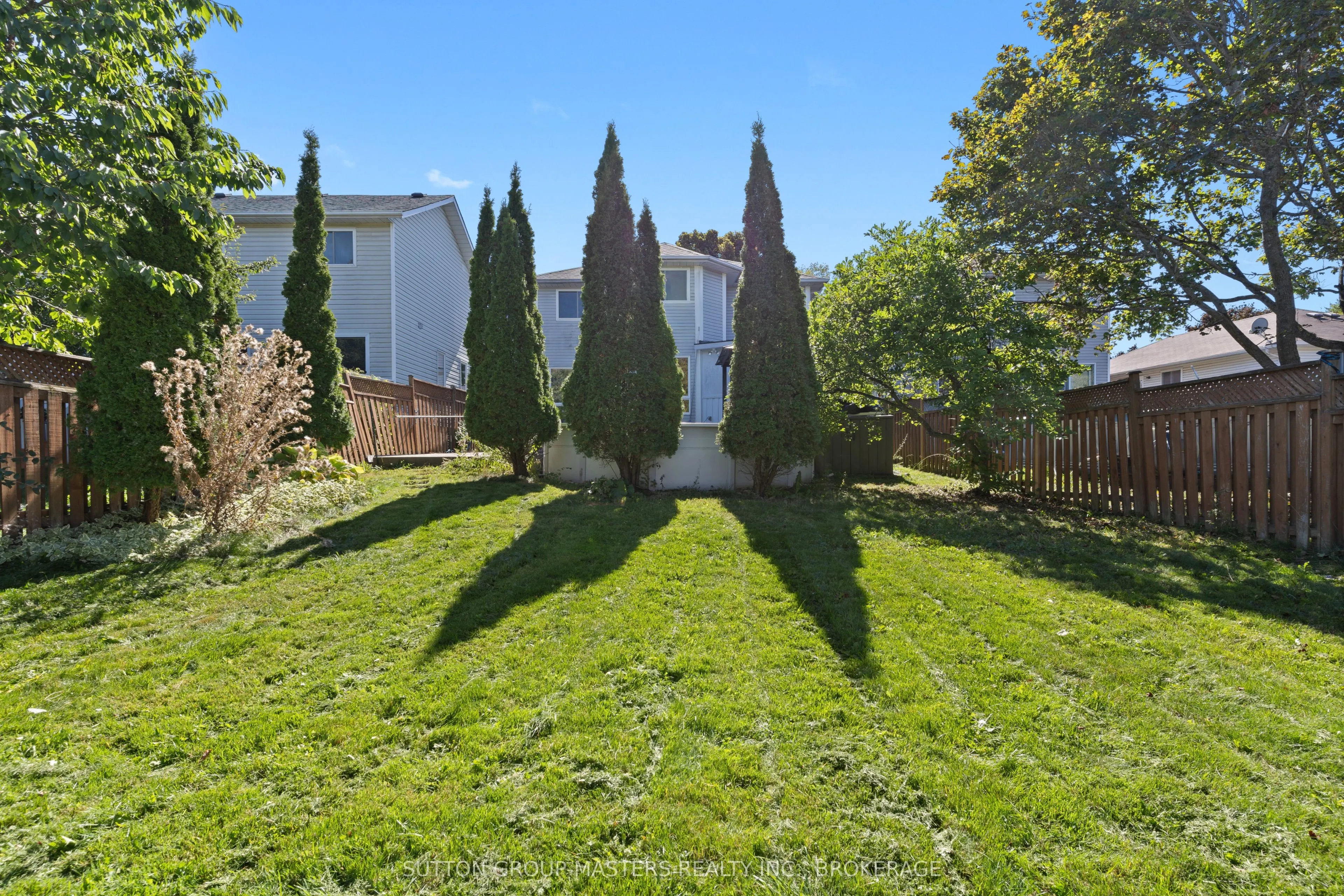514 BARNSLEY Crescent