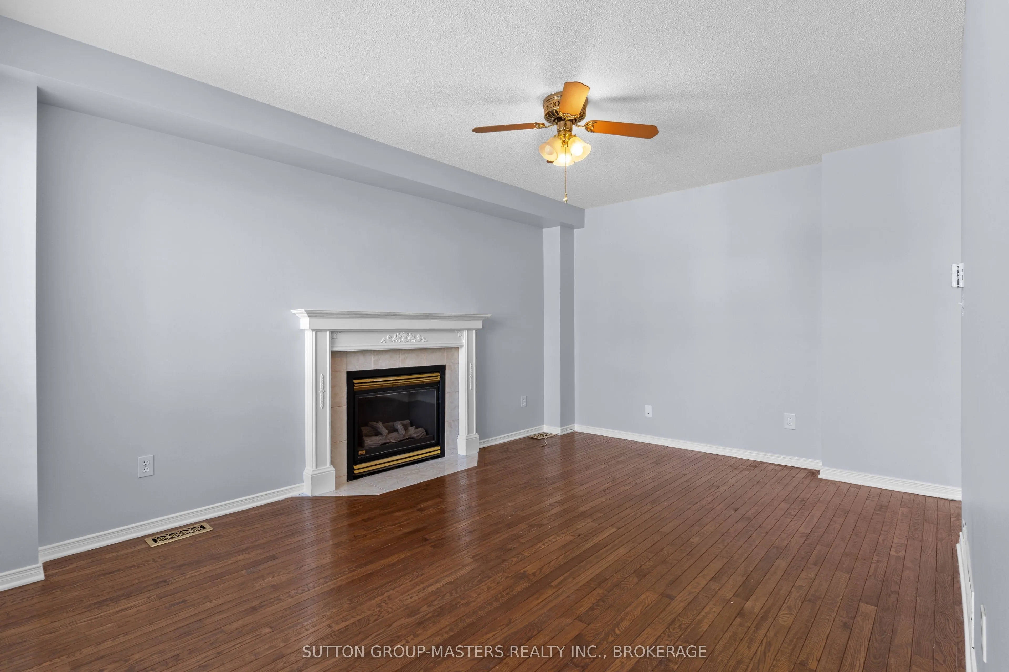 514 BARNSLEY Crescent