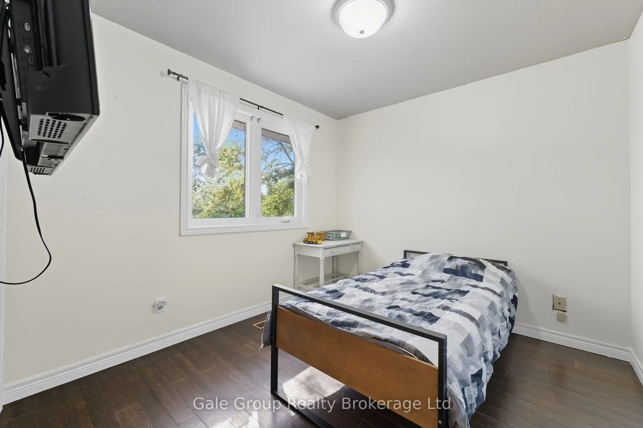 468 Manitoba Road