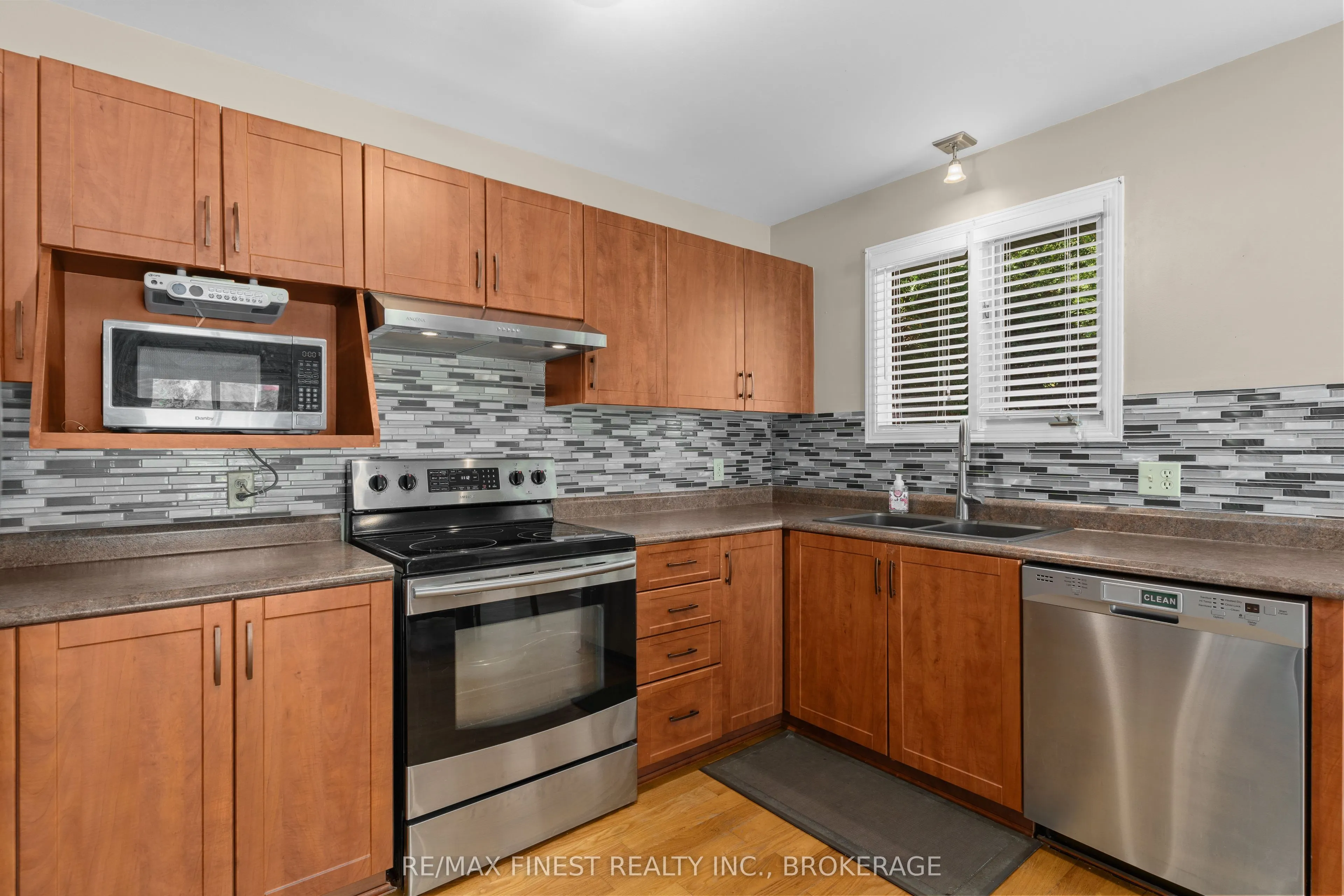 195 Greenlees Drive
