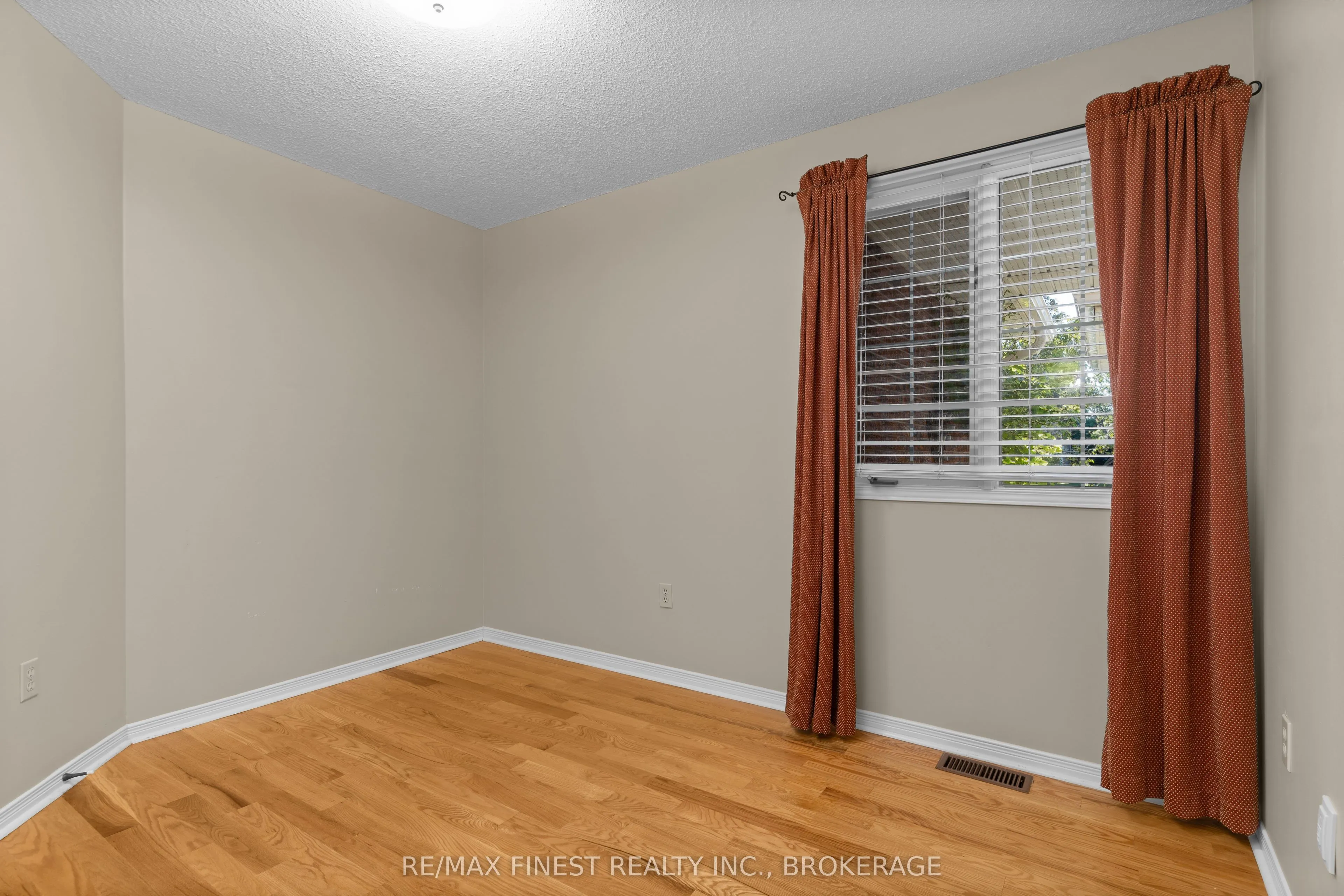 195 Greenlees Drive