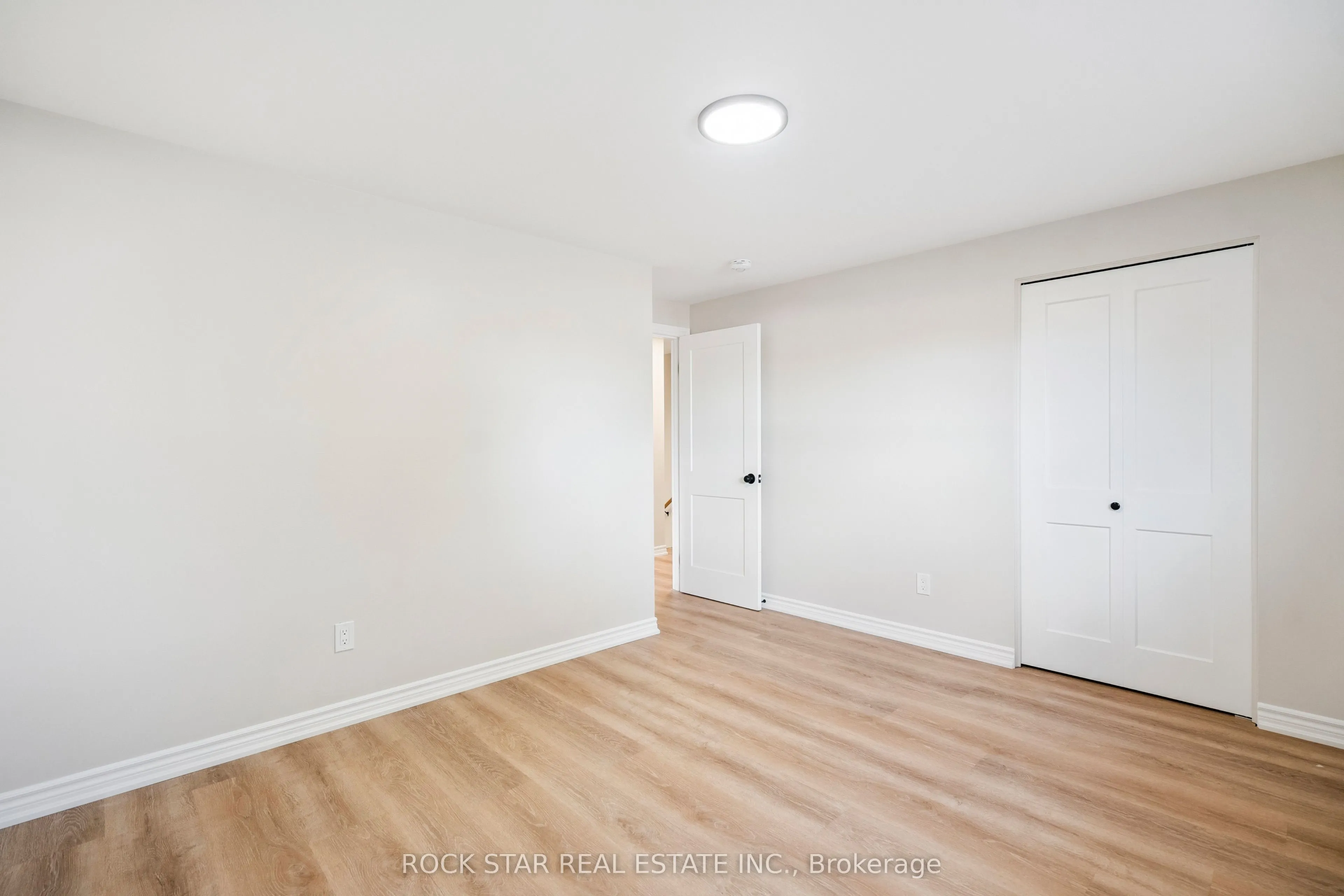 10 Sycamore Street