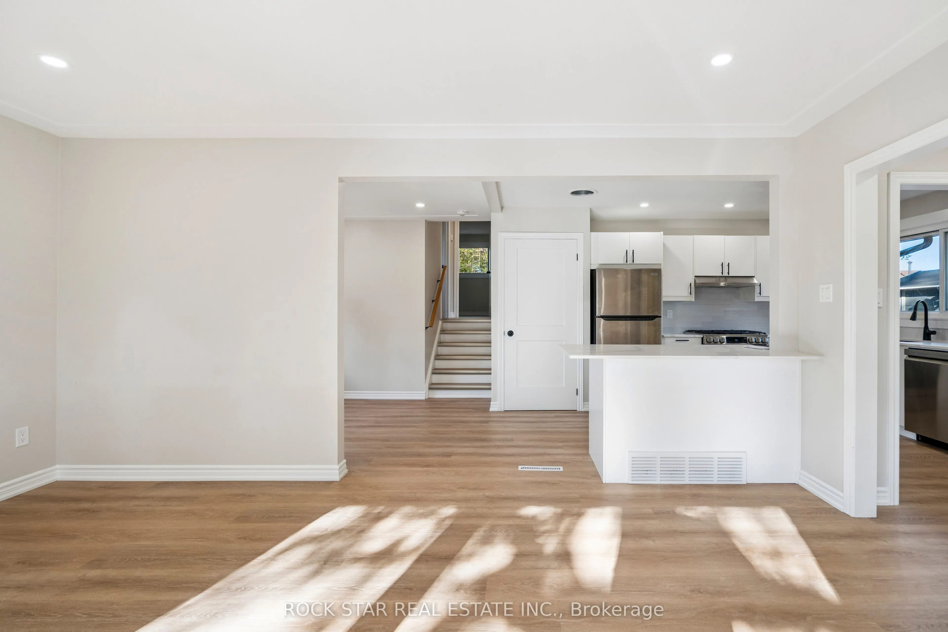 10 Sycamore Street