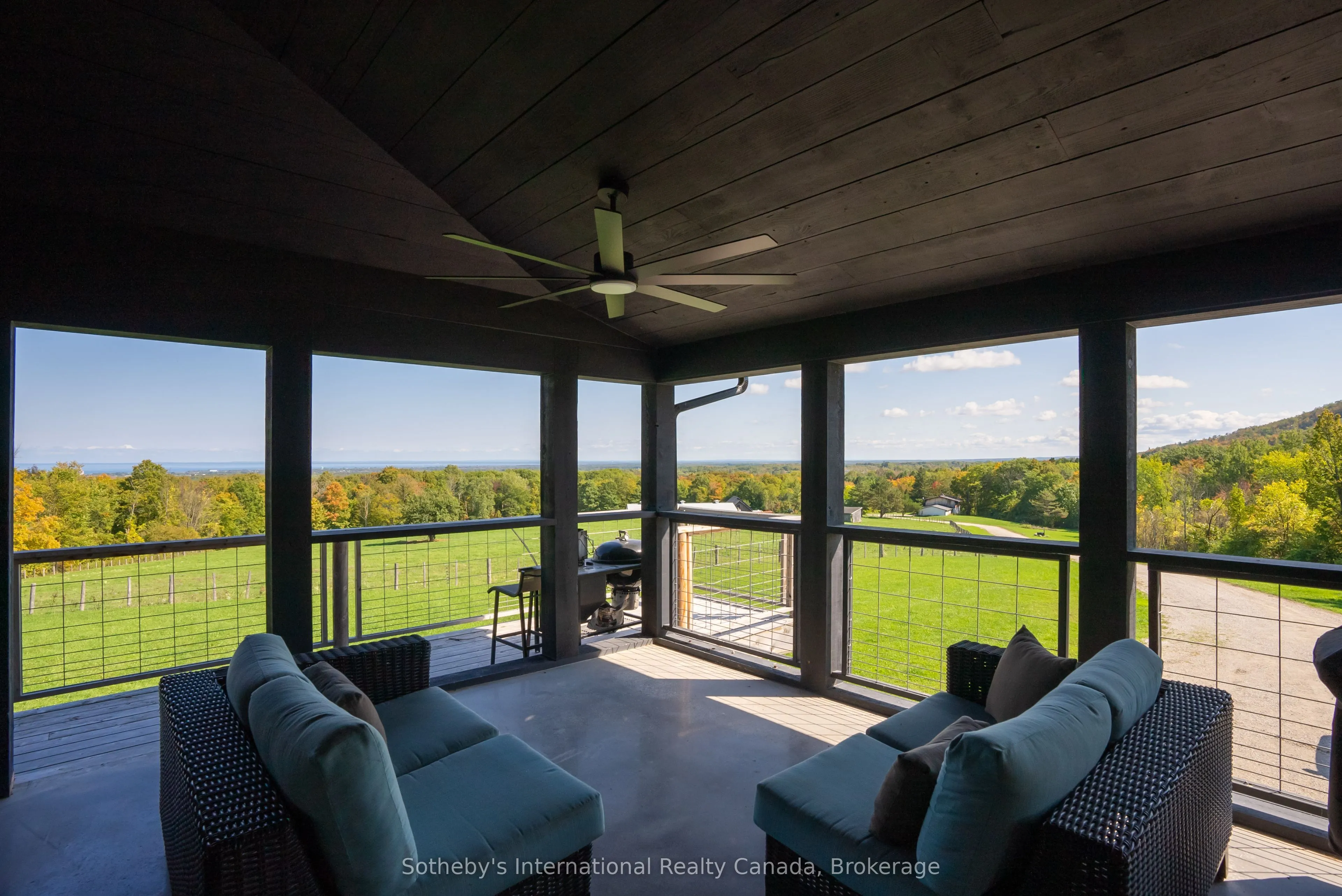 589903 Grey Road 19