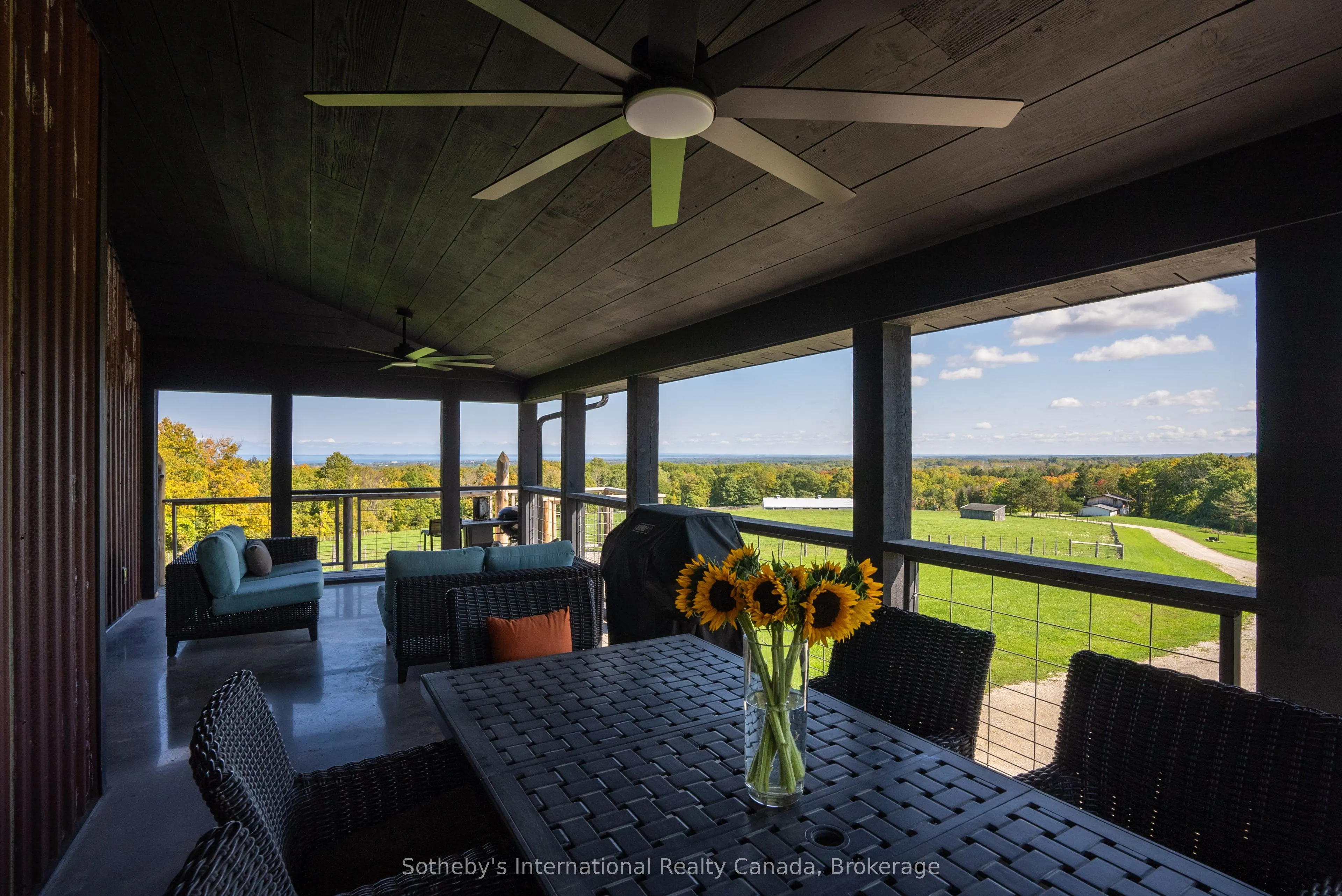 589903 Grey Road 19