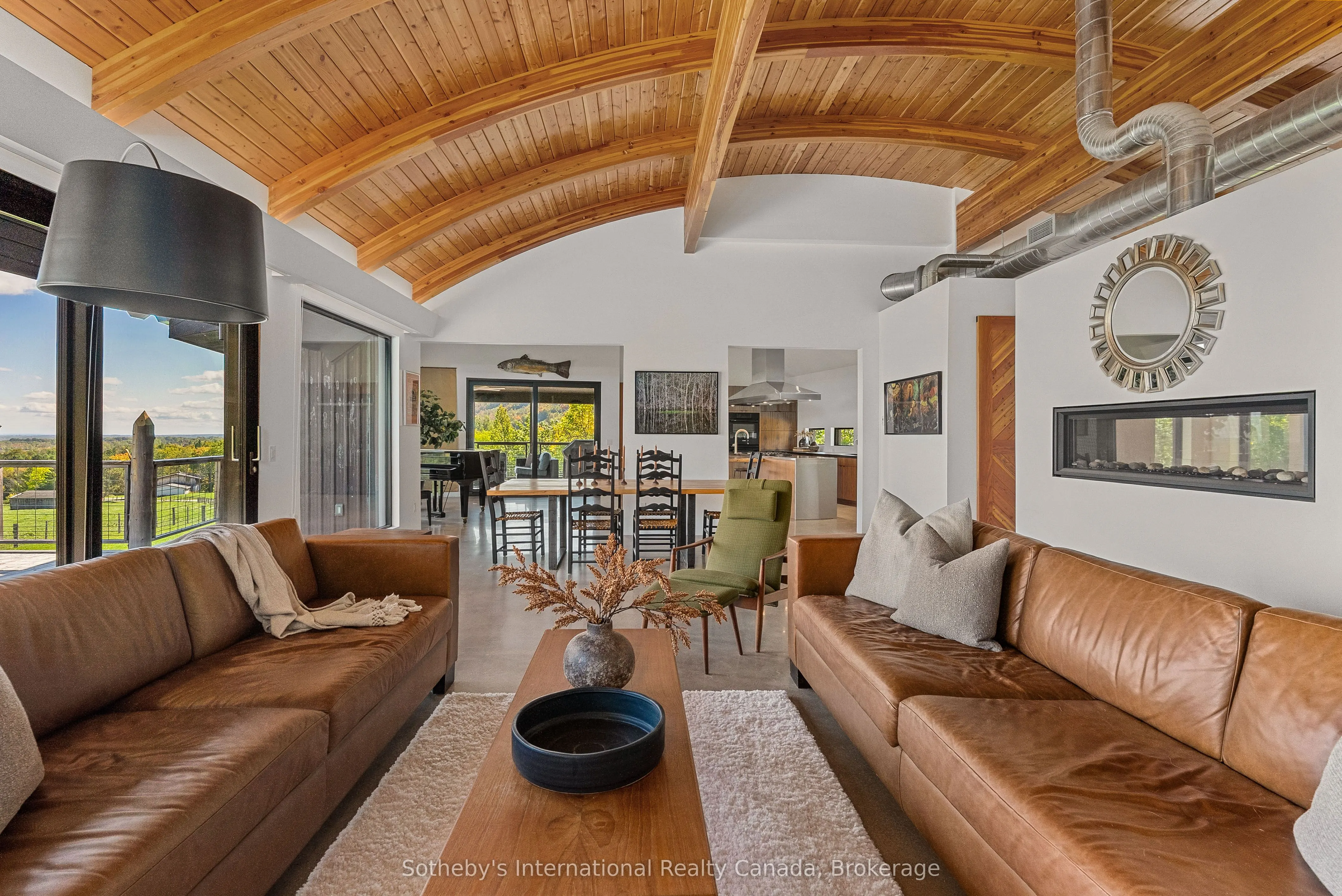 589903 Grey Road 19