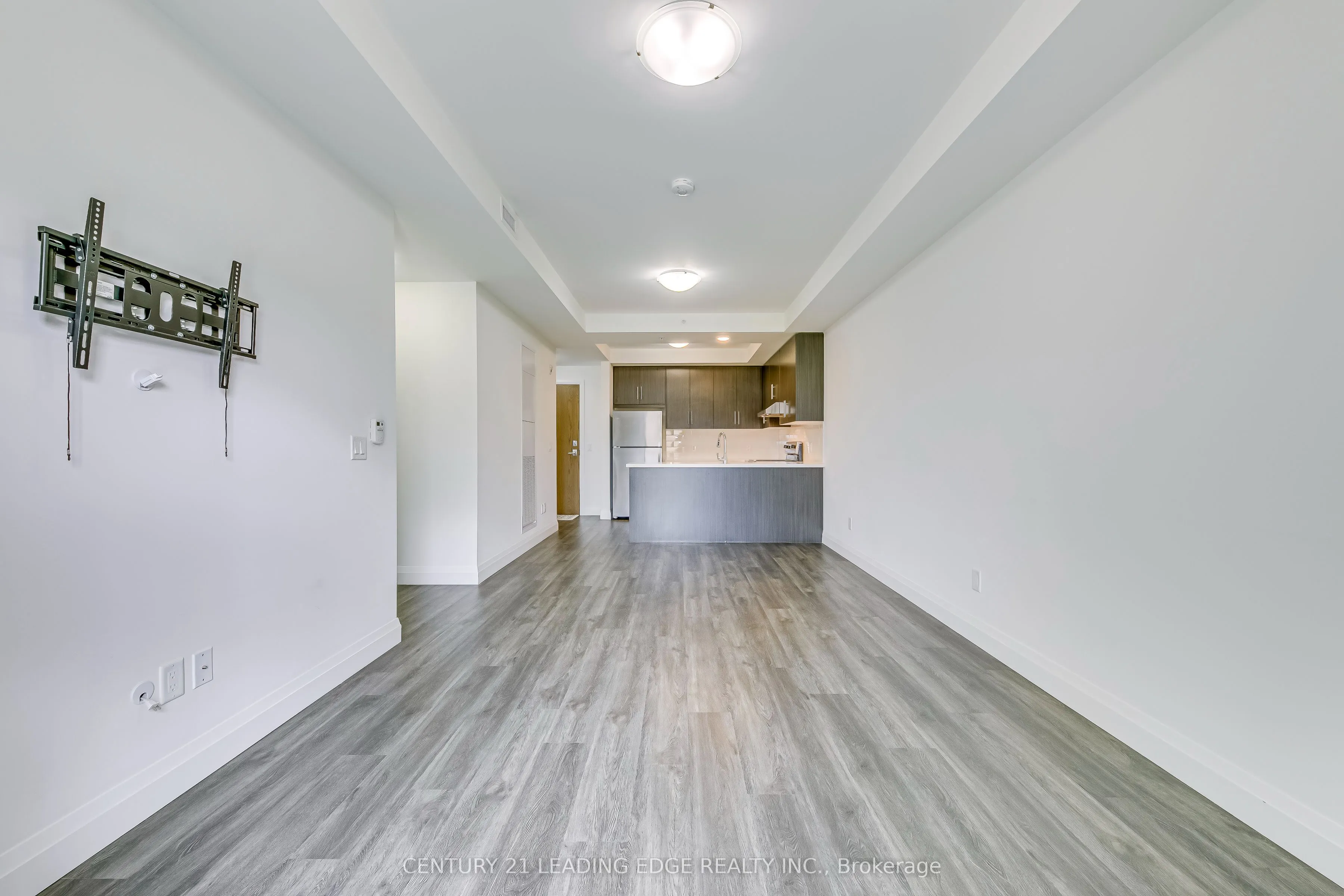 30 Hamilton Street, #302