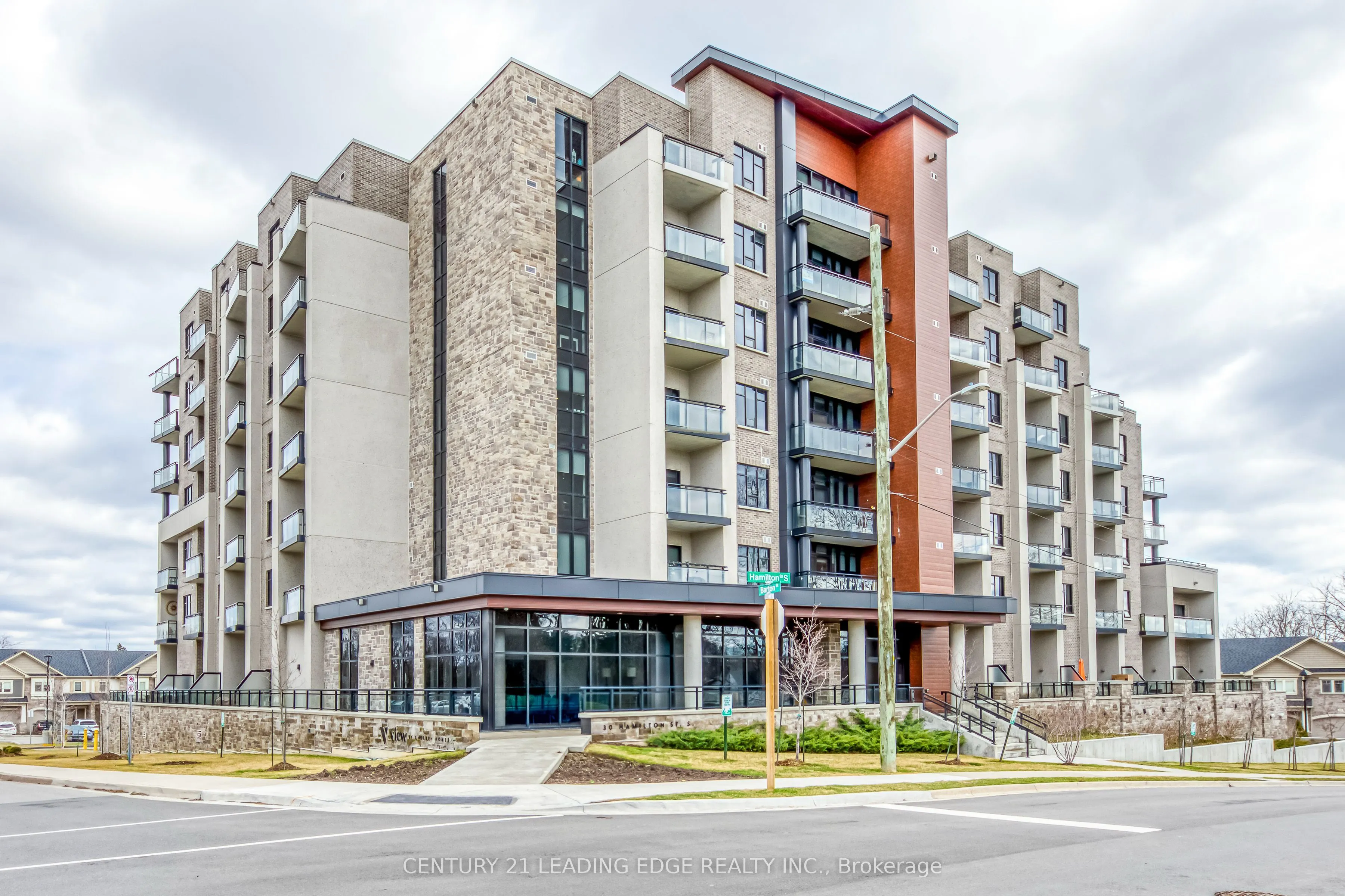 30 Hamilton Street, #302
