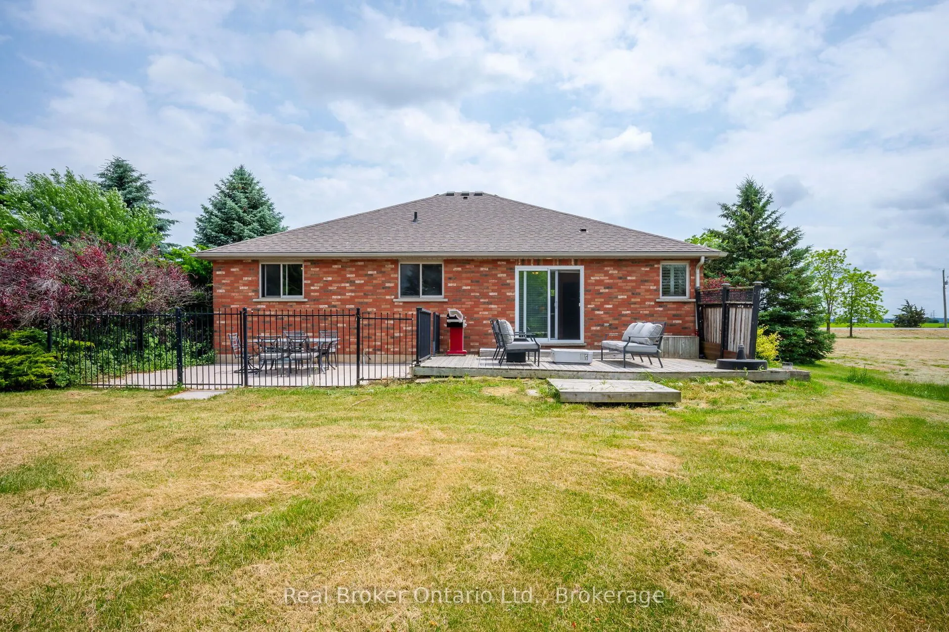 307 Brant County 18 Road
