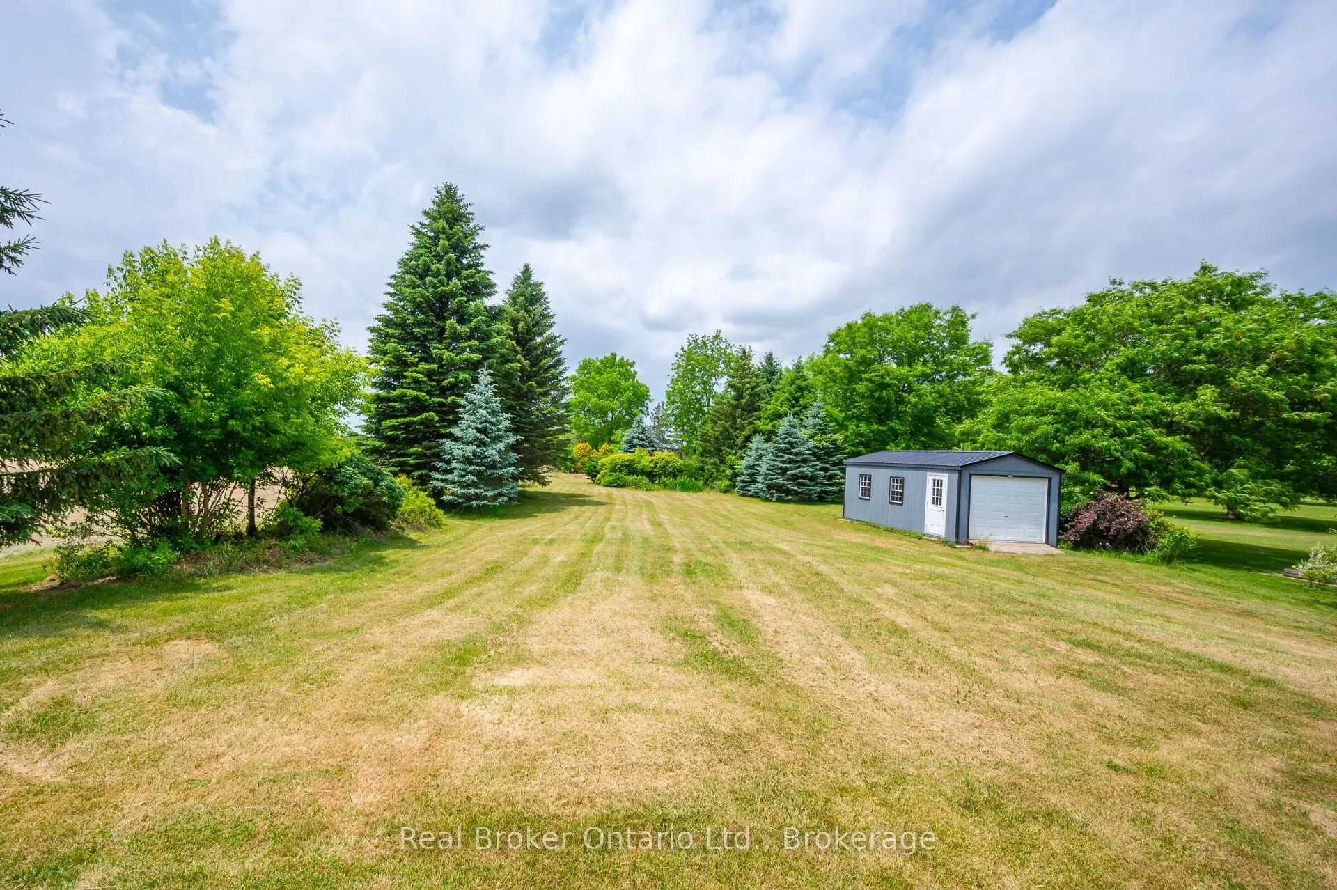 307 Brant County 18 Road