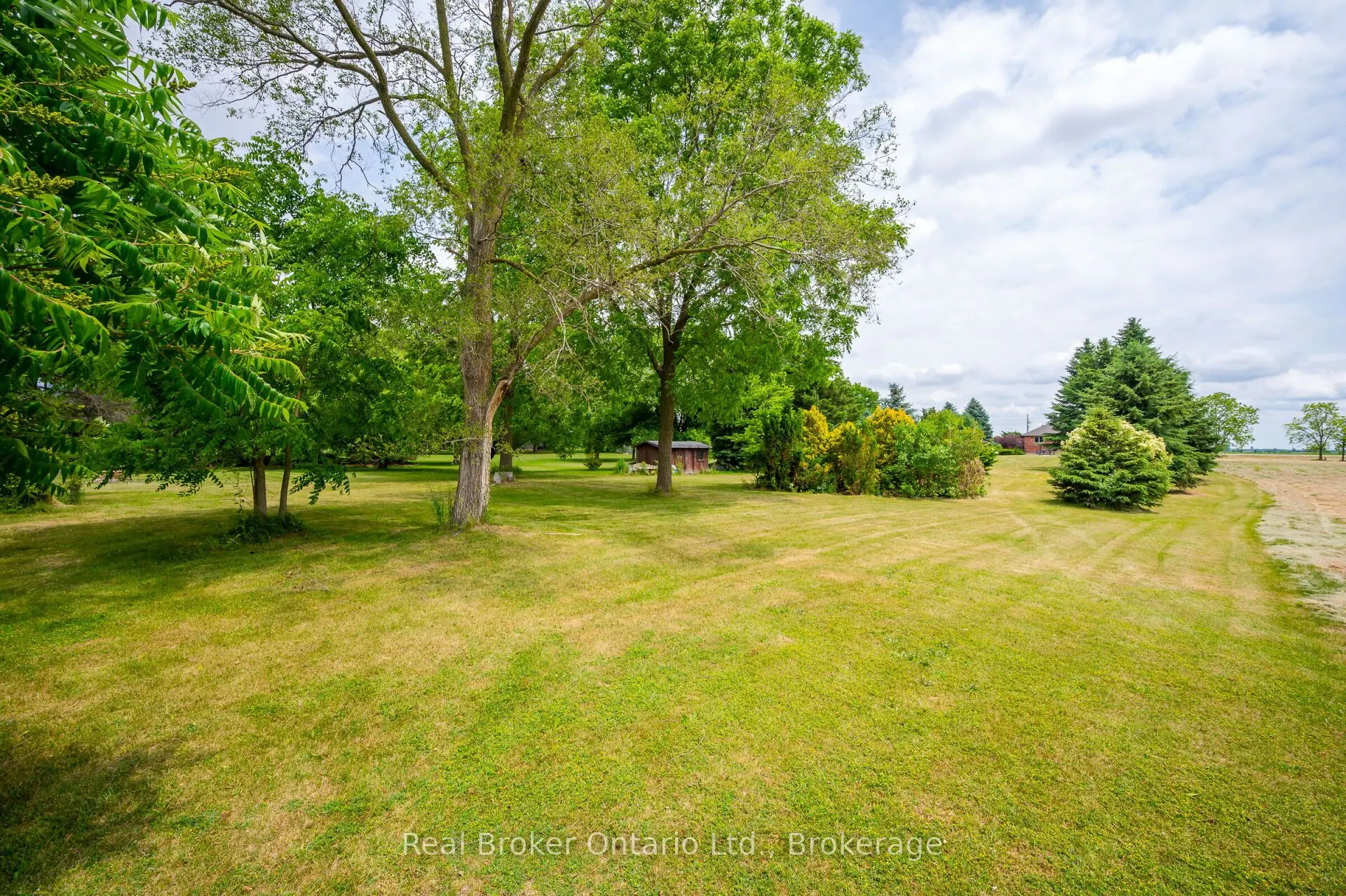 307 Brant County 18 Road