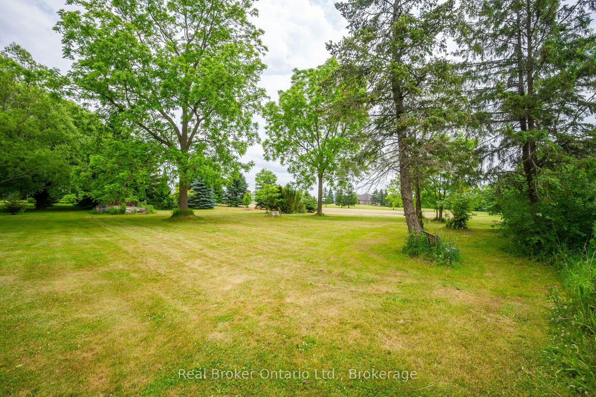 307 Brant County 18 Road