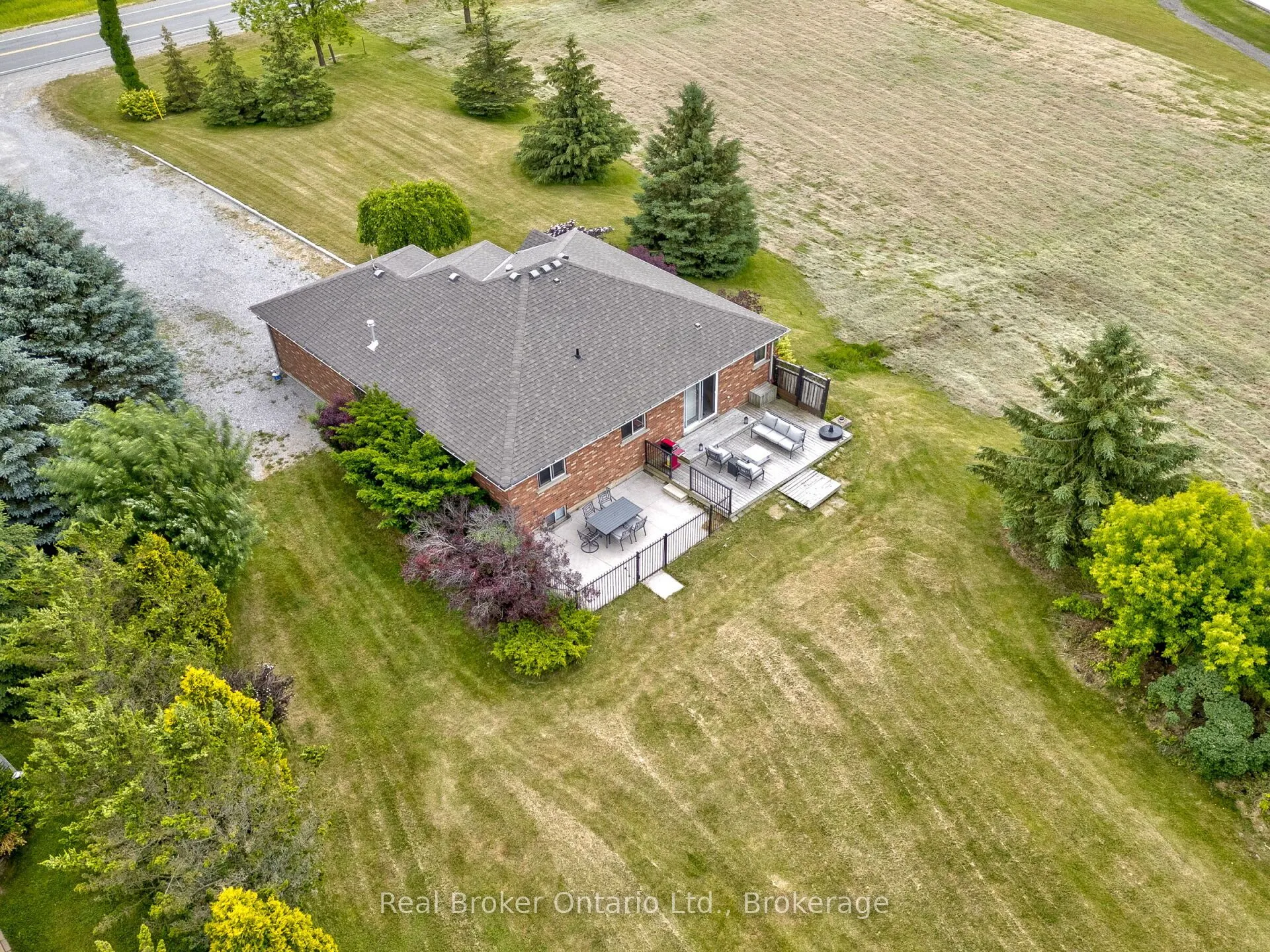 307 Brant County 18 Road