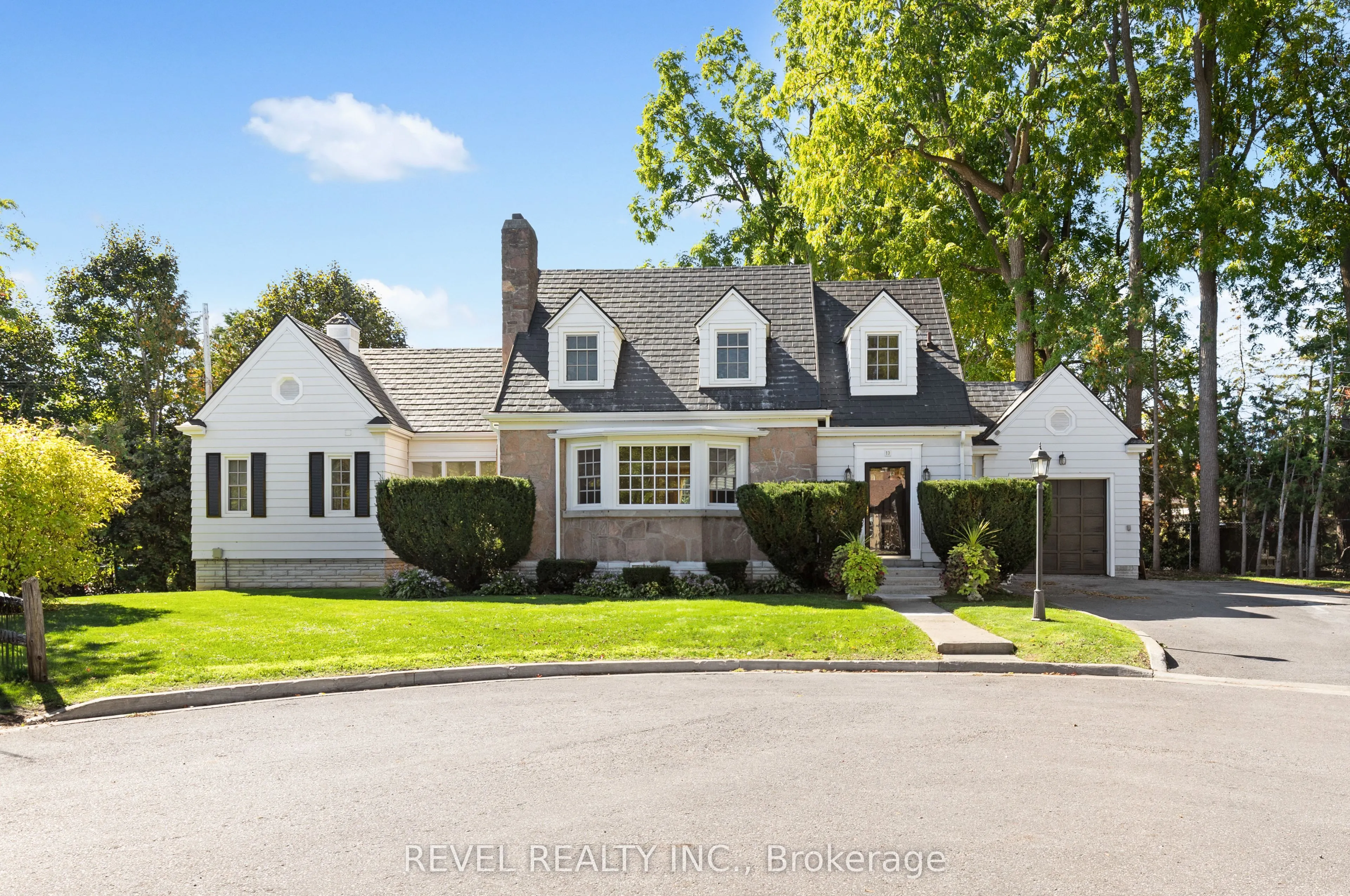 13 Sylvan Crescent