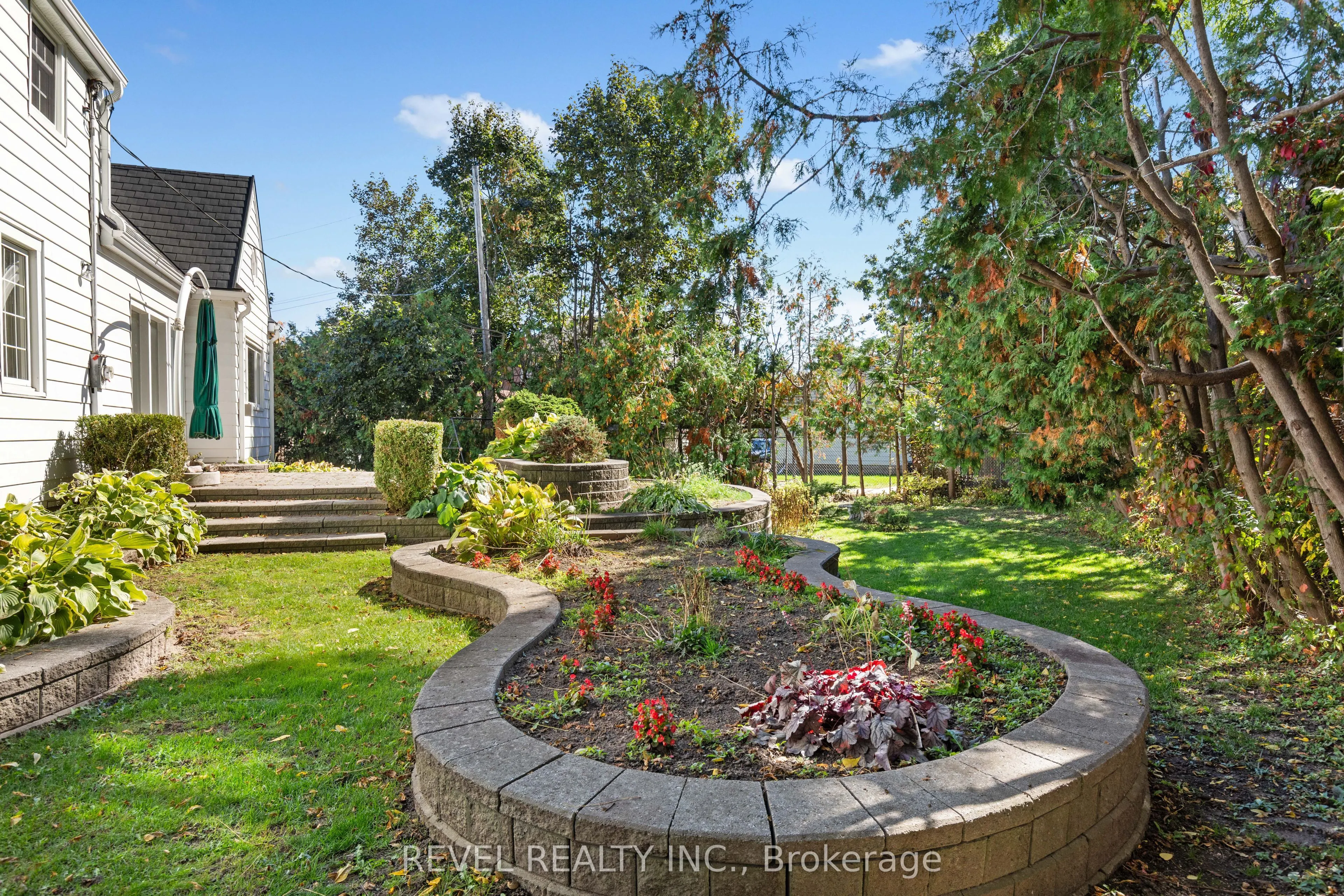 13 Sylvan Crescent