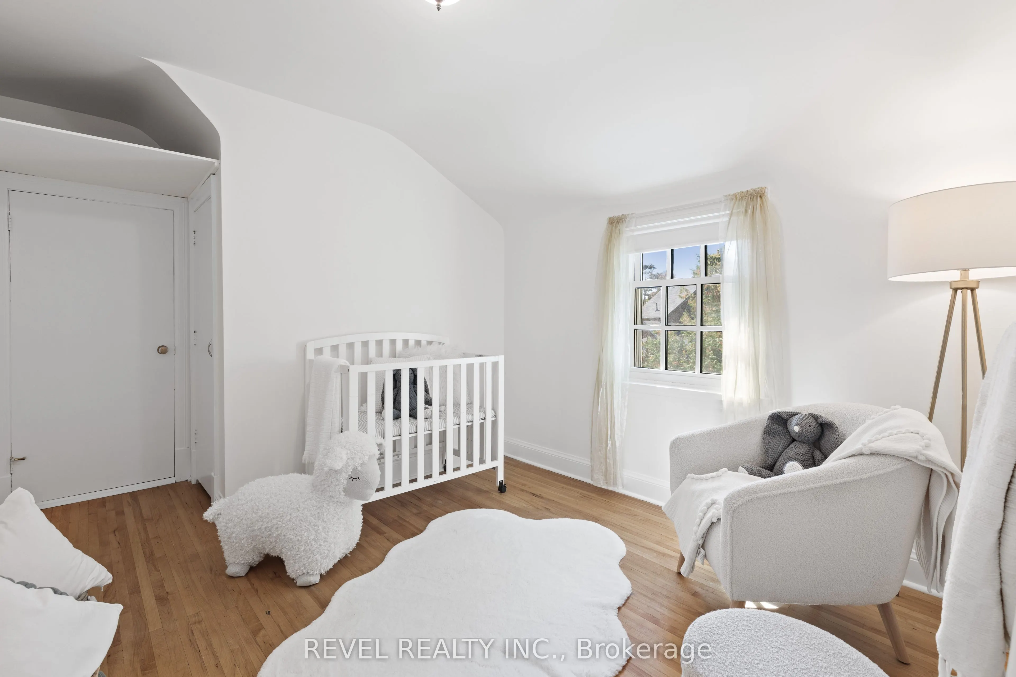 13 Sylvan Crescent