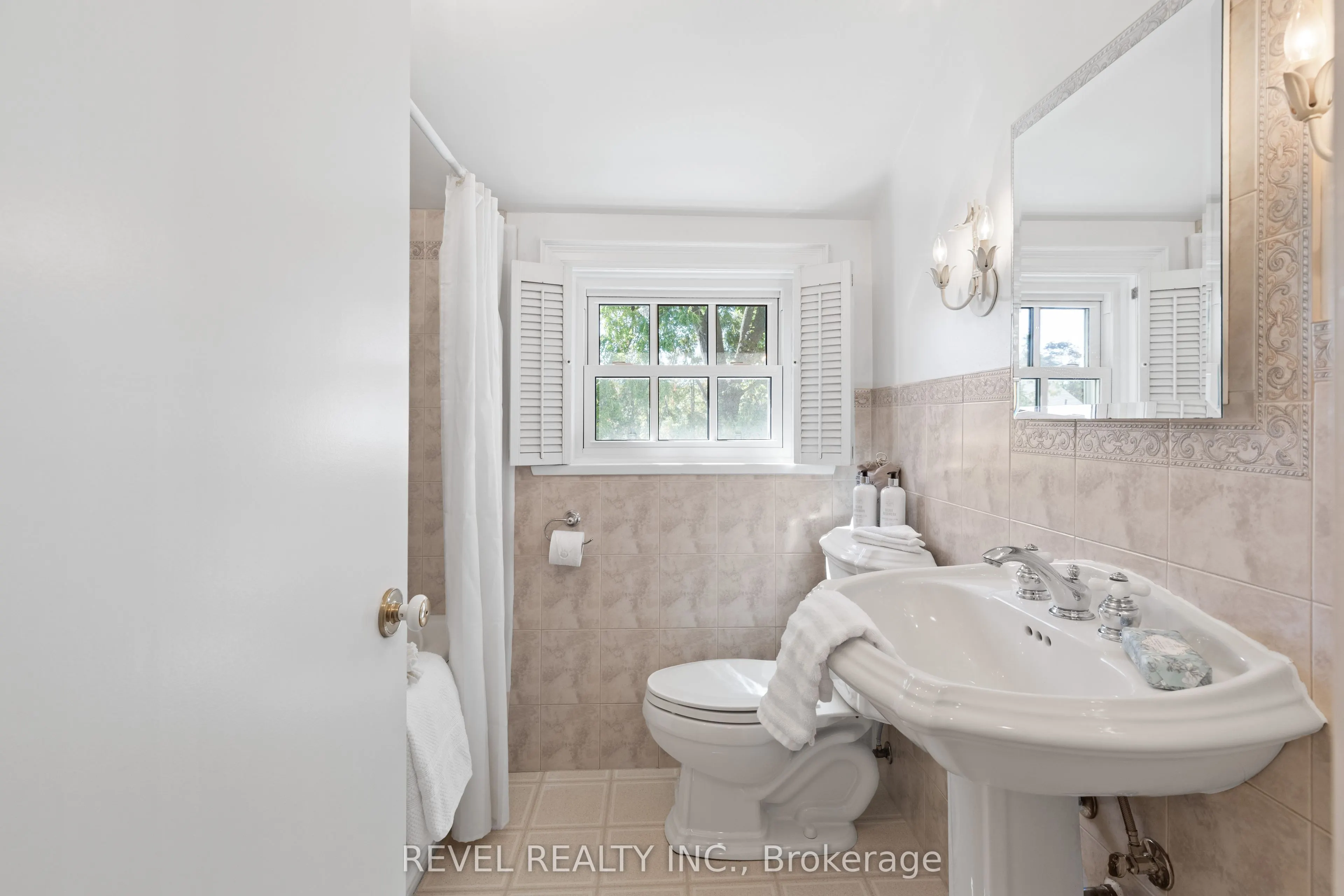 13 Sylvan Crescent