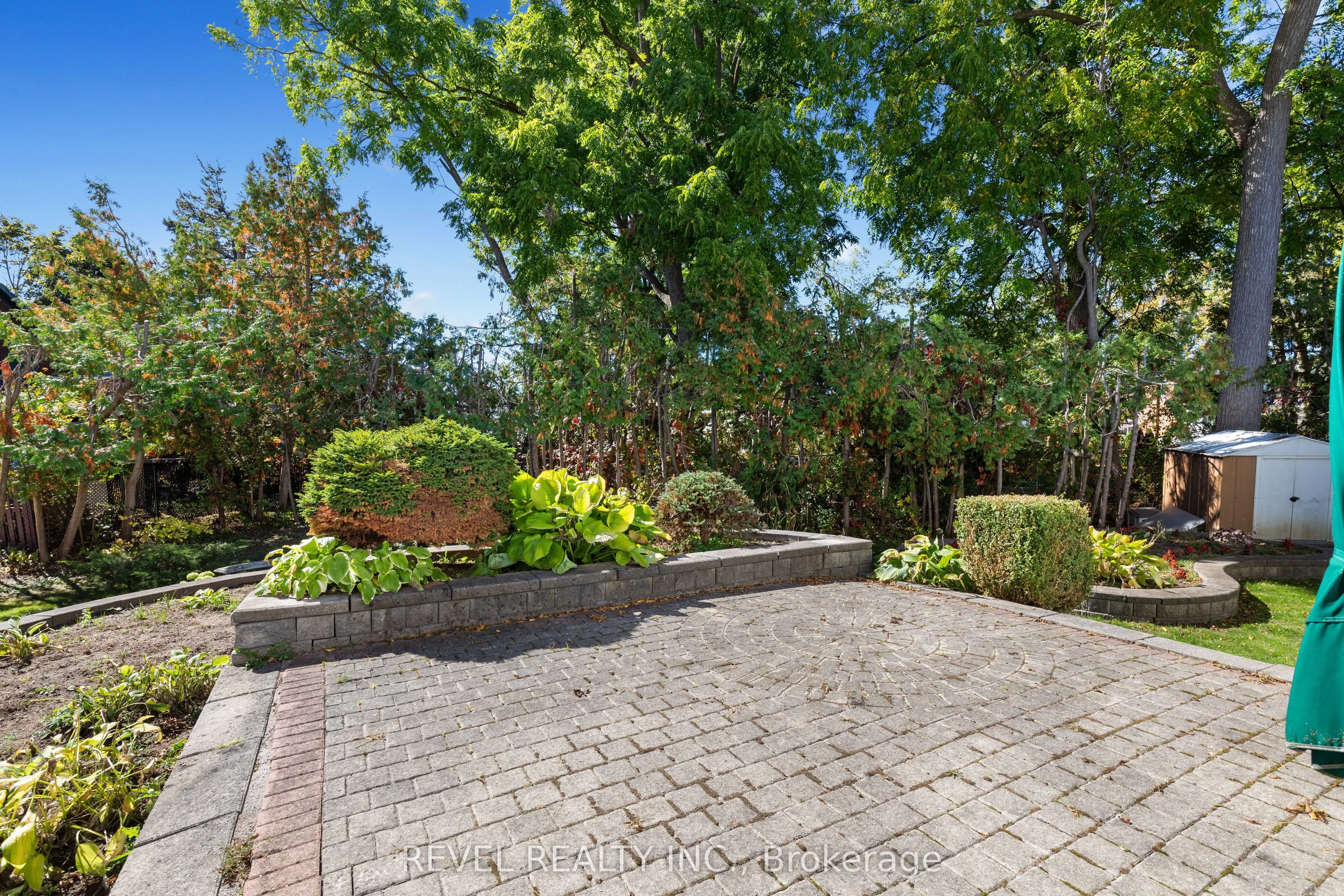 13 Sylvan Crescent