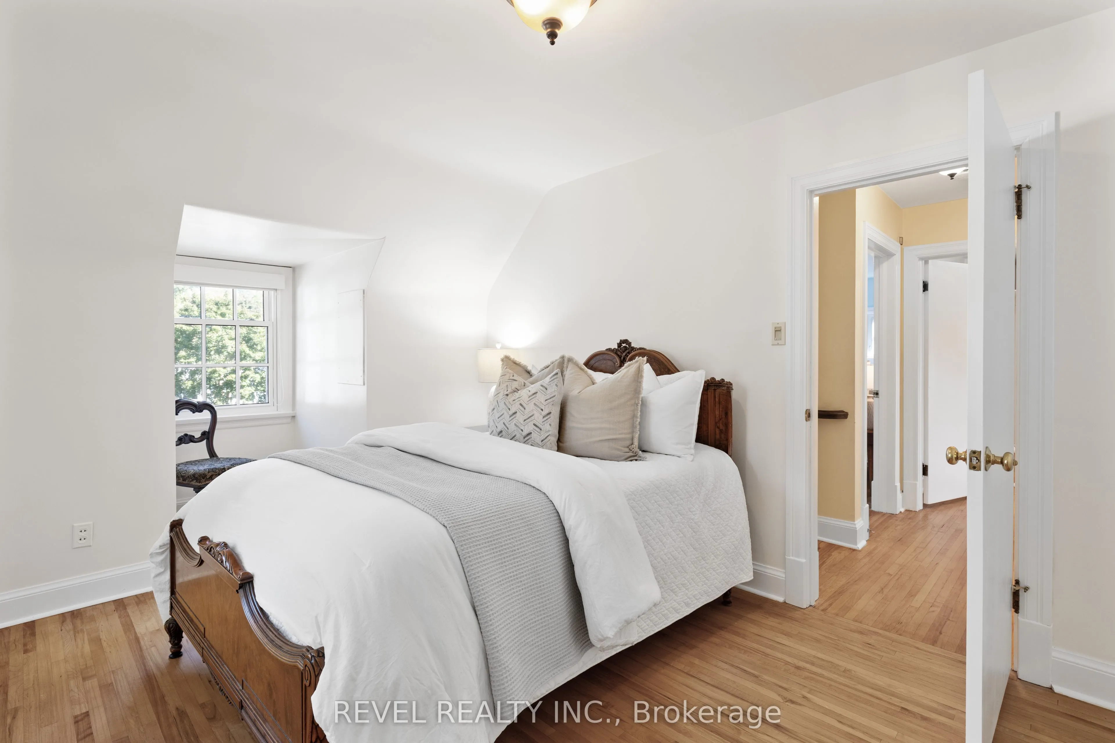 13 Sylvan Crescent