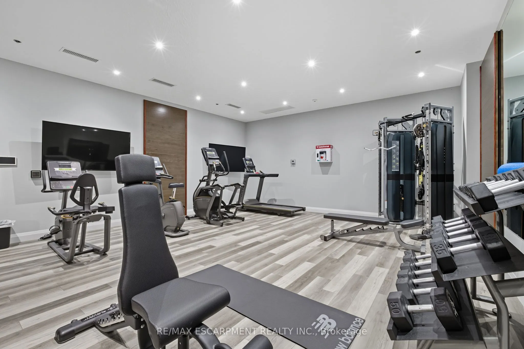1 Redfern Avenue, #426