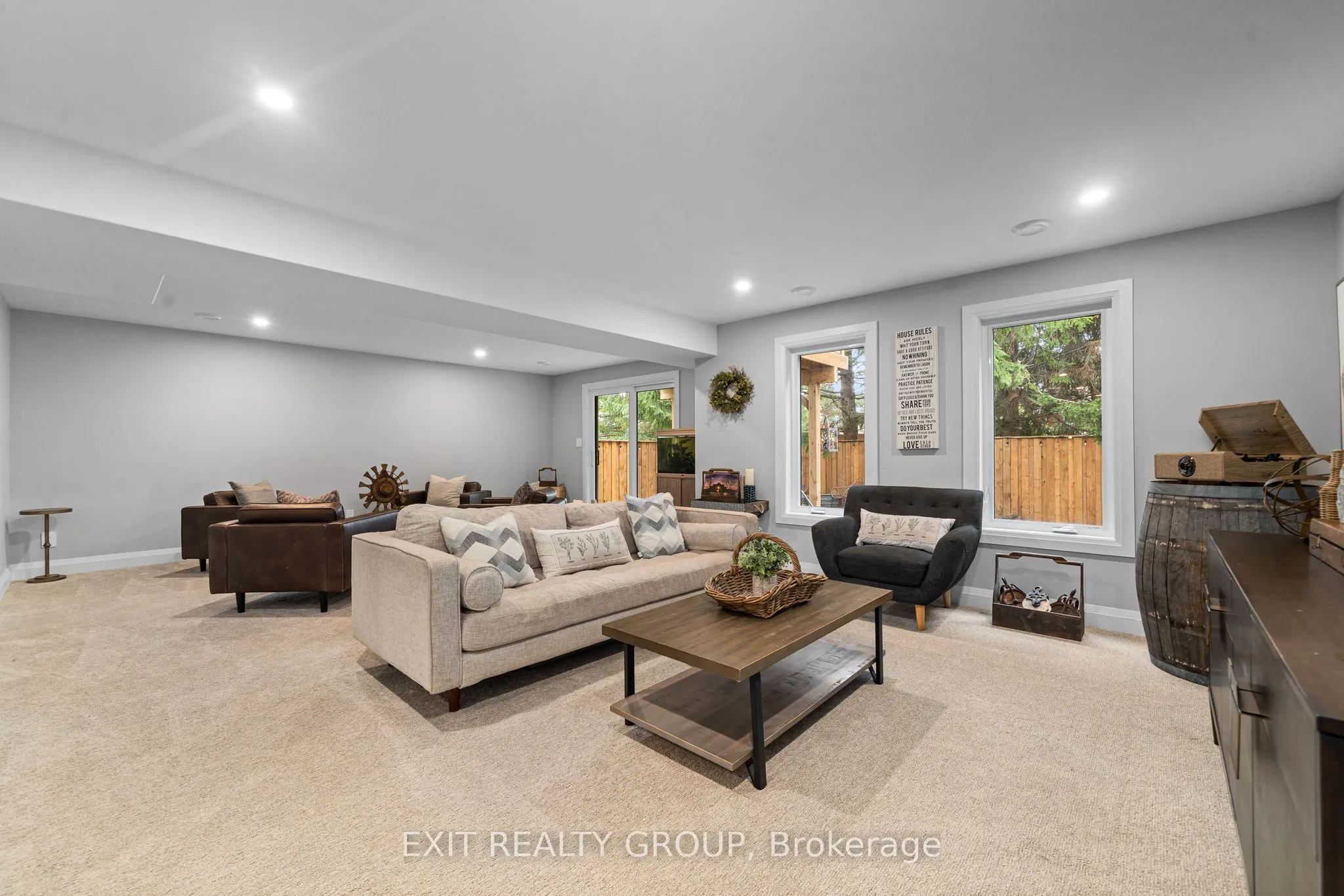 4 Mackenzie John Crescent