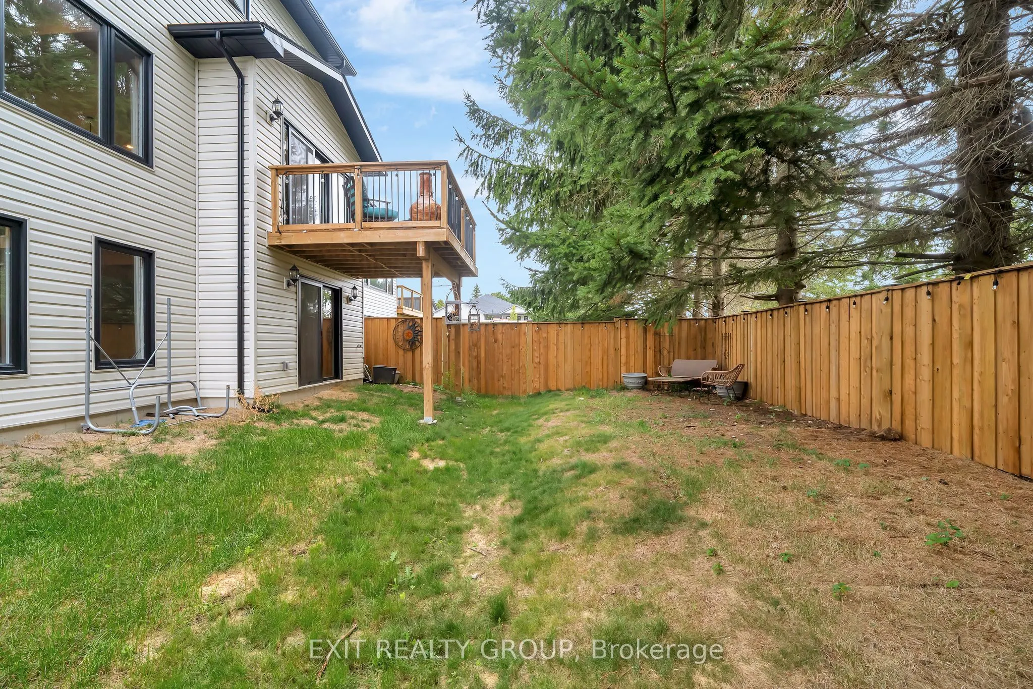 4 Mackenzie John Crescent
