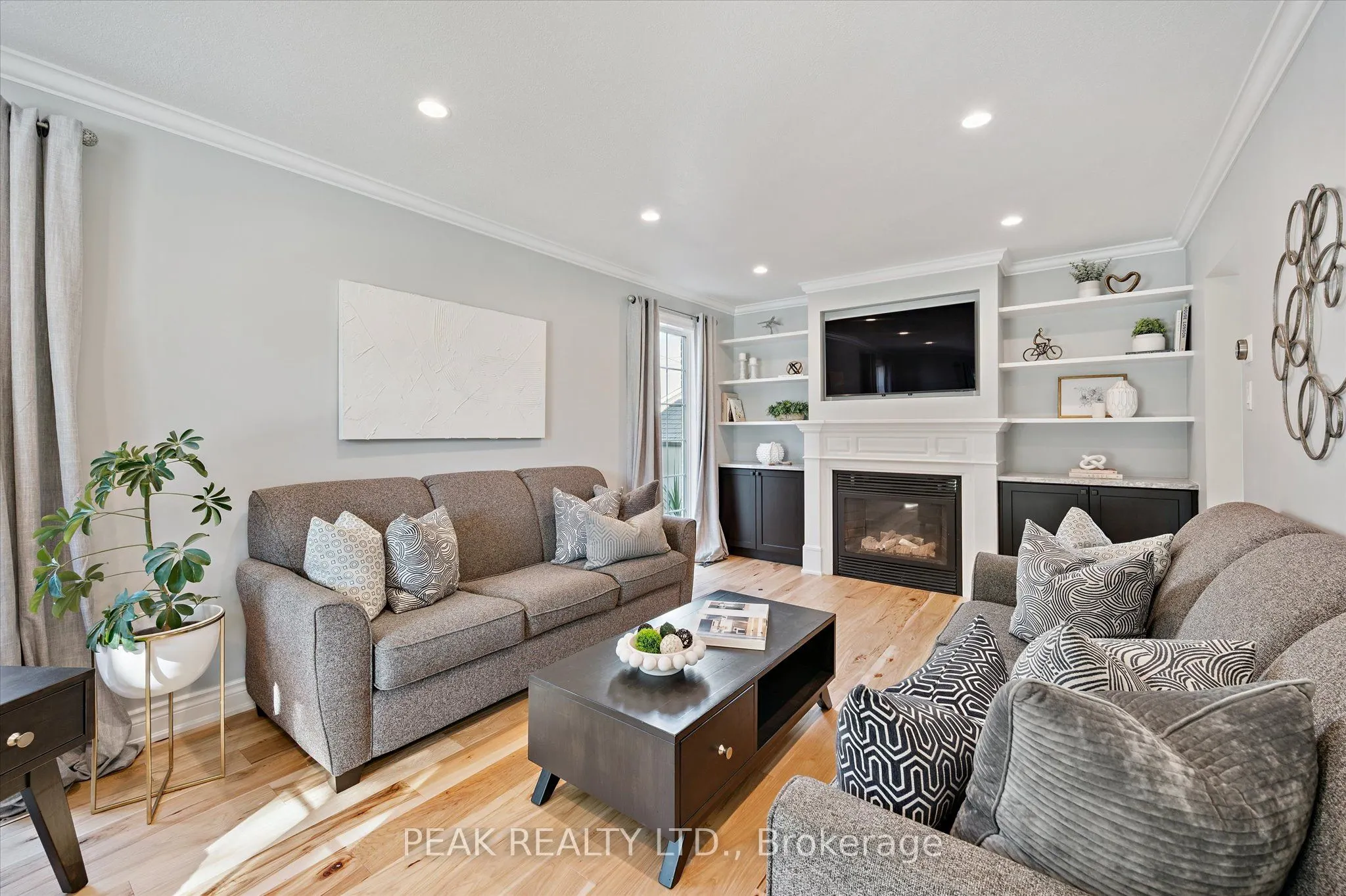 34 East Avenue E