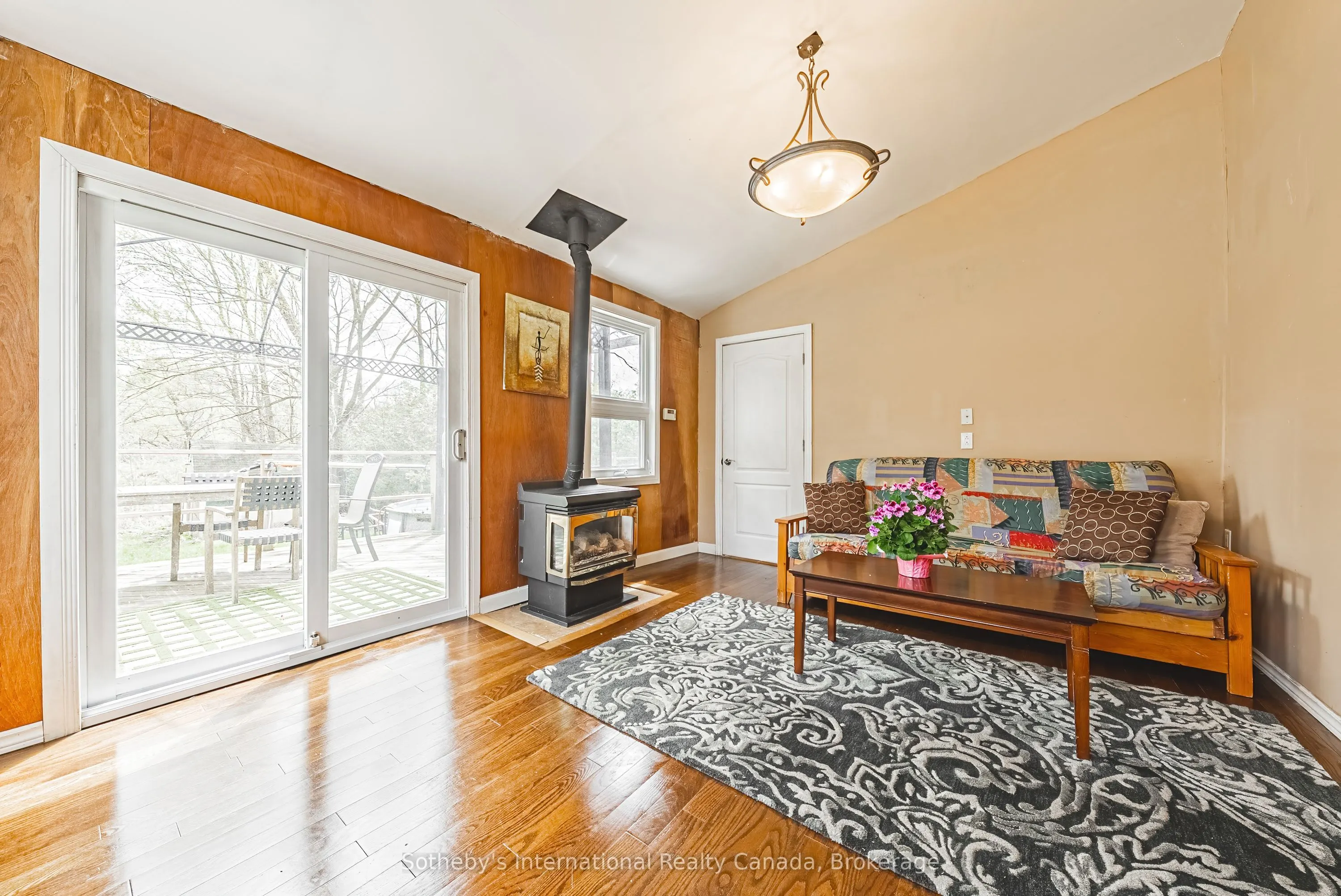 1680 Old Brock Street