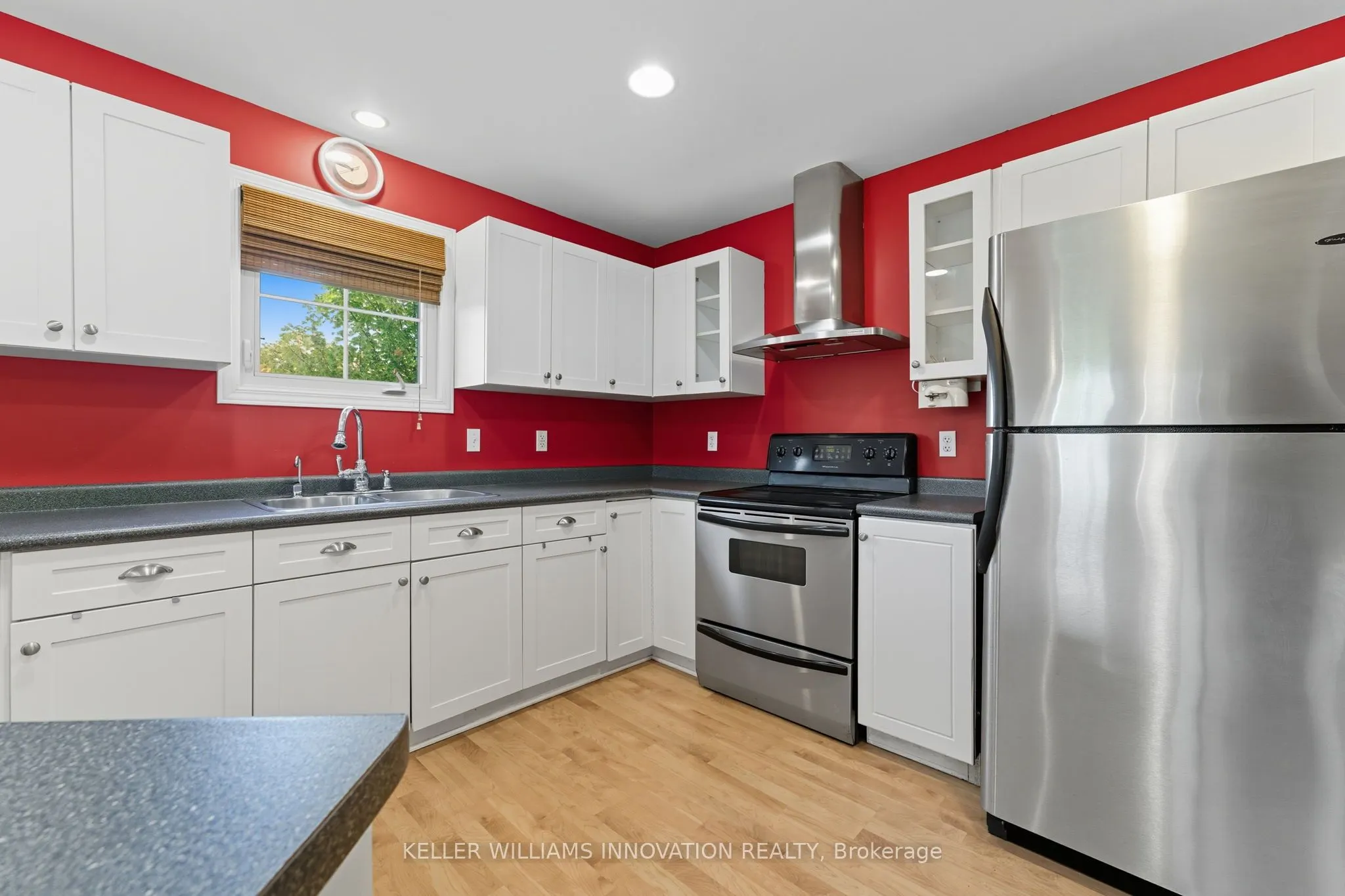 3 Barnett Street W