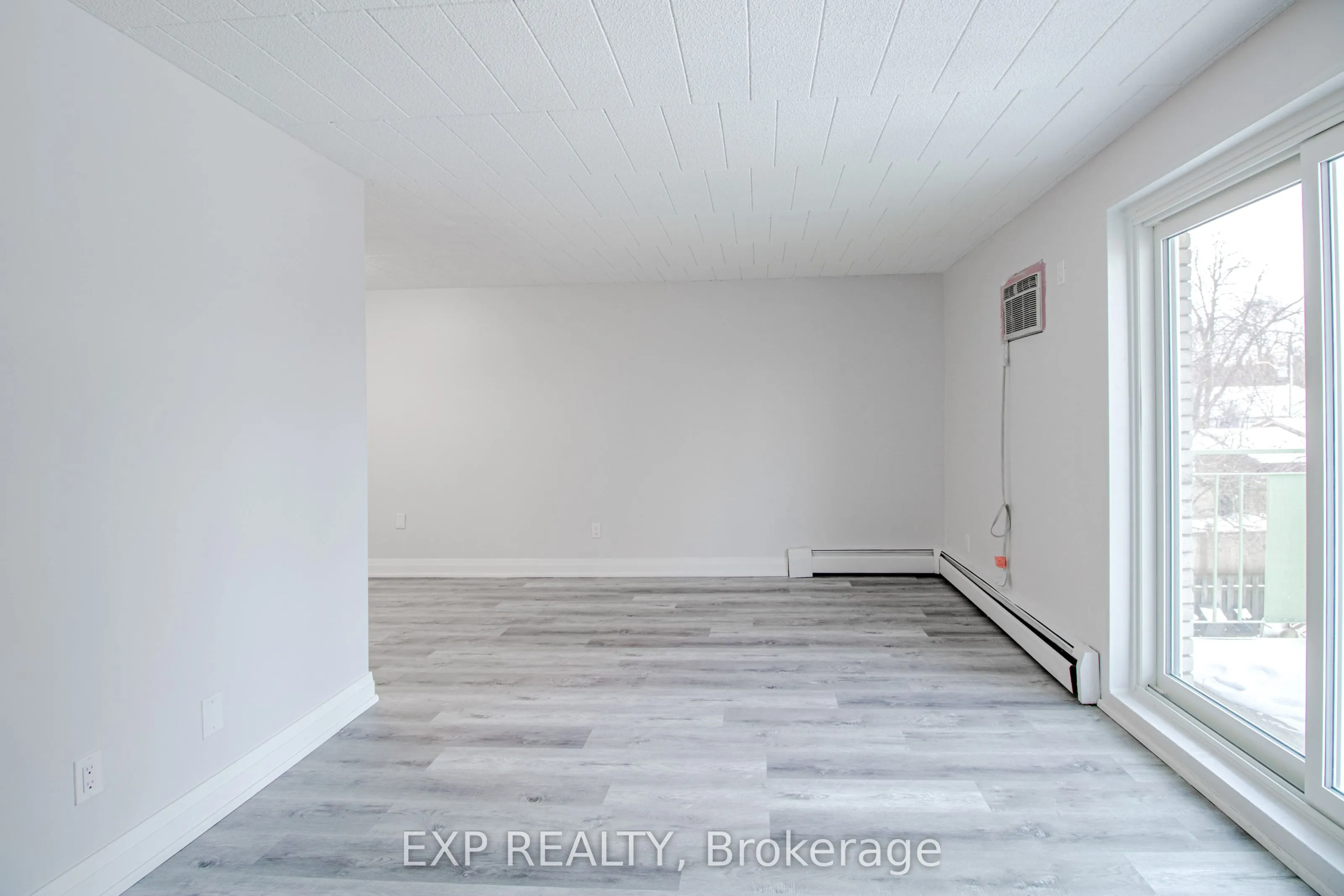 6287 O'neil Street, #8