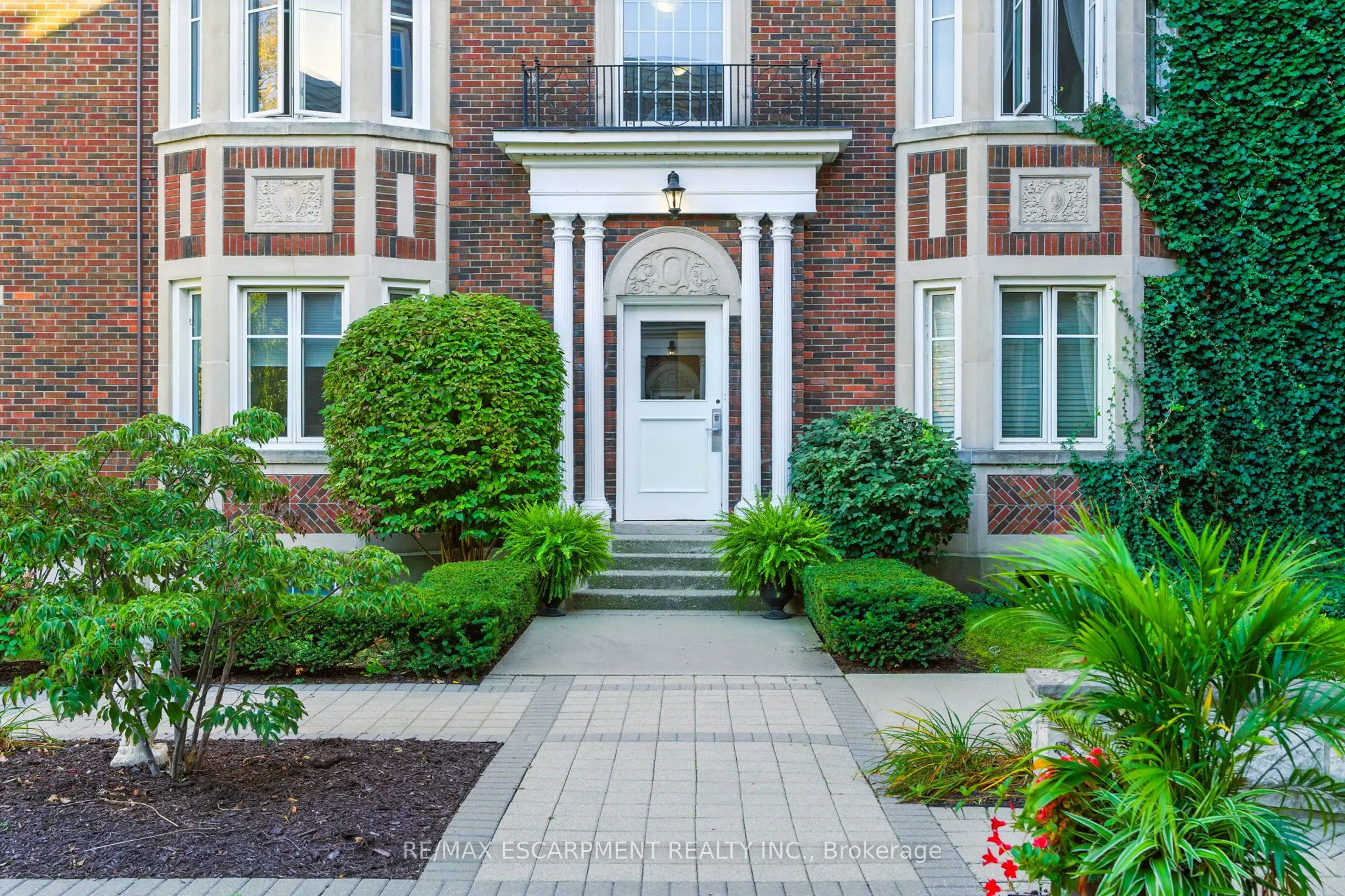 54 Dufferin Avenue, #3