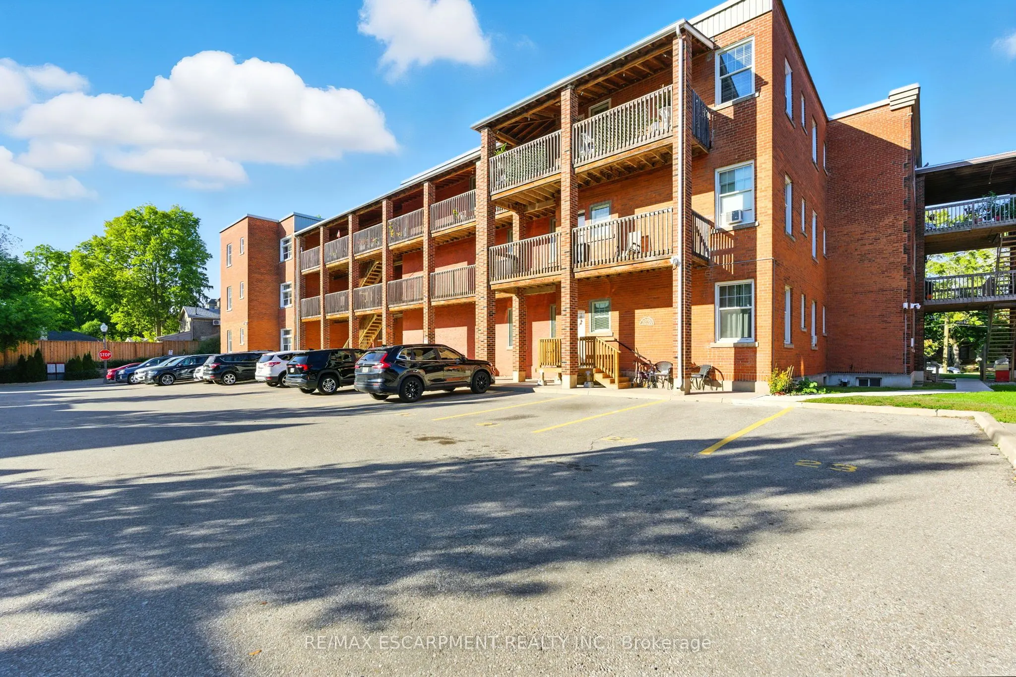 54 Dufferin Avenue, #3