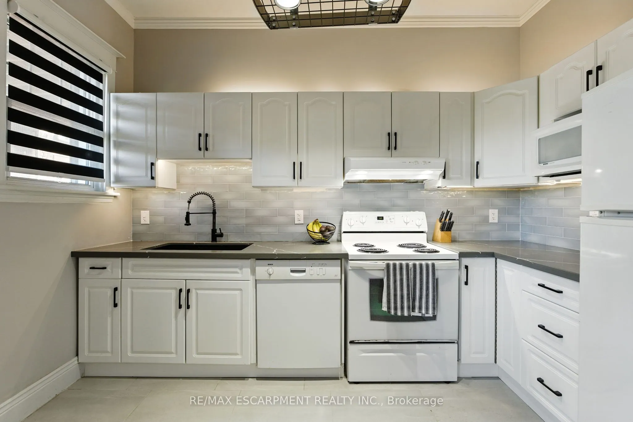54 Dufferin Avenue, #3