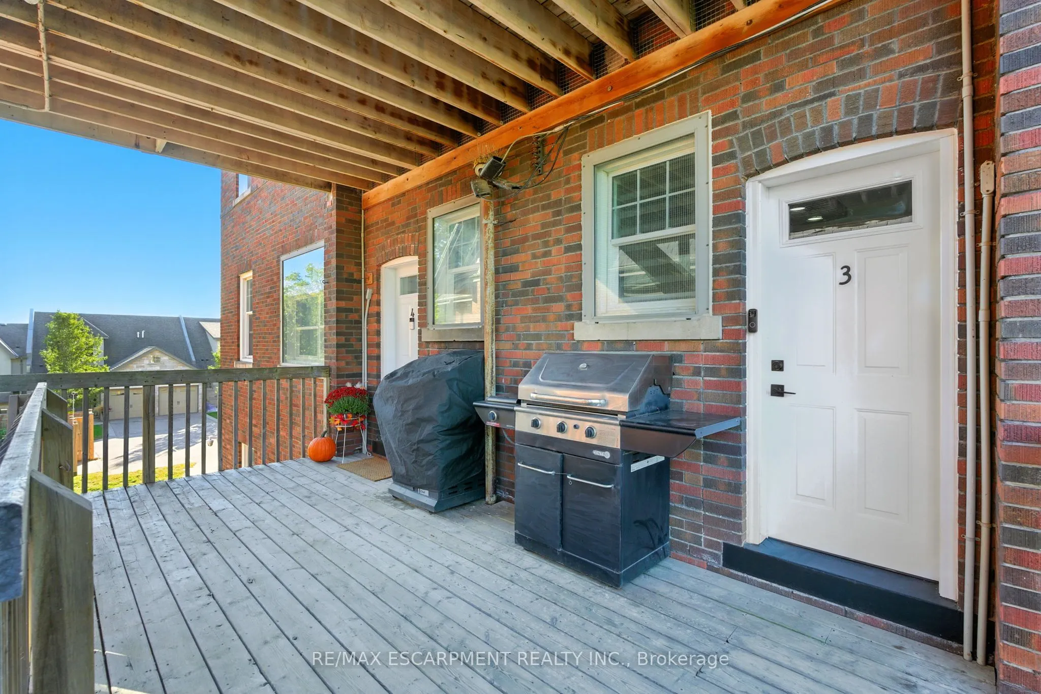 54 Dufferin Avenue, #3