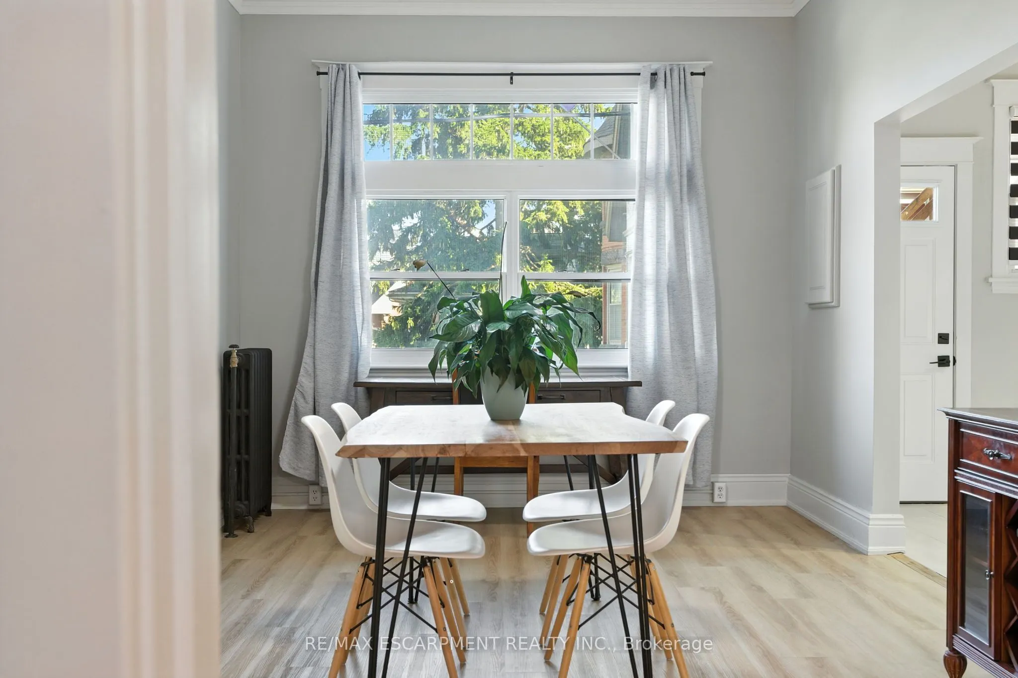 54 Dufferin Avenue, #3