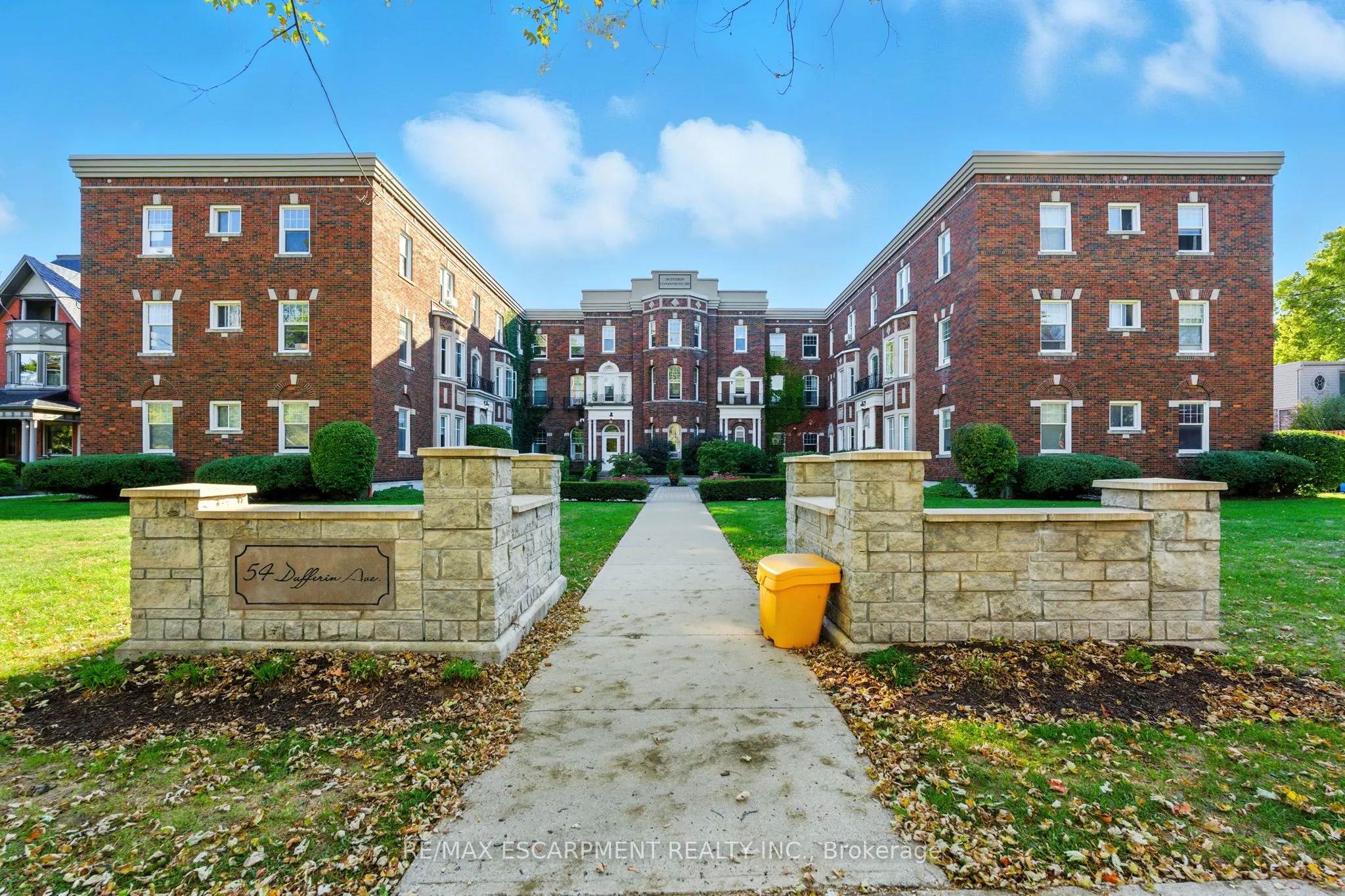 54 Dufferin Avenue, #3