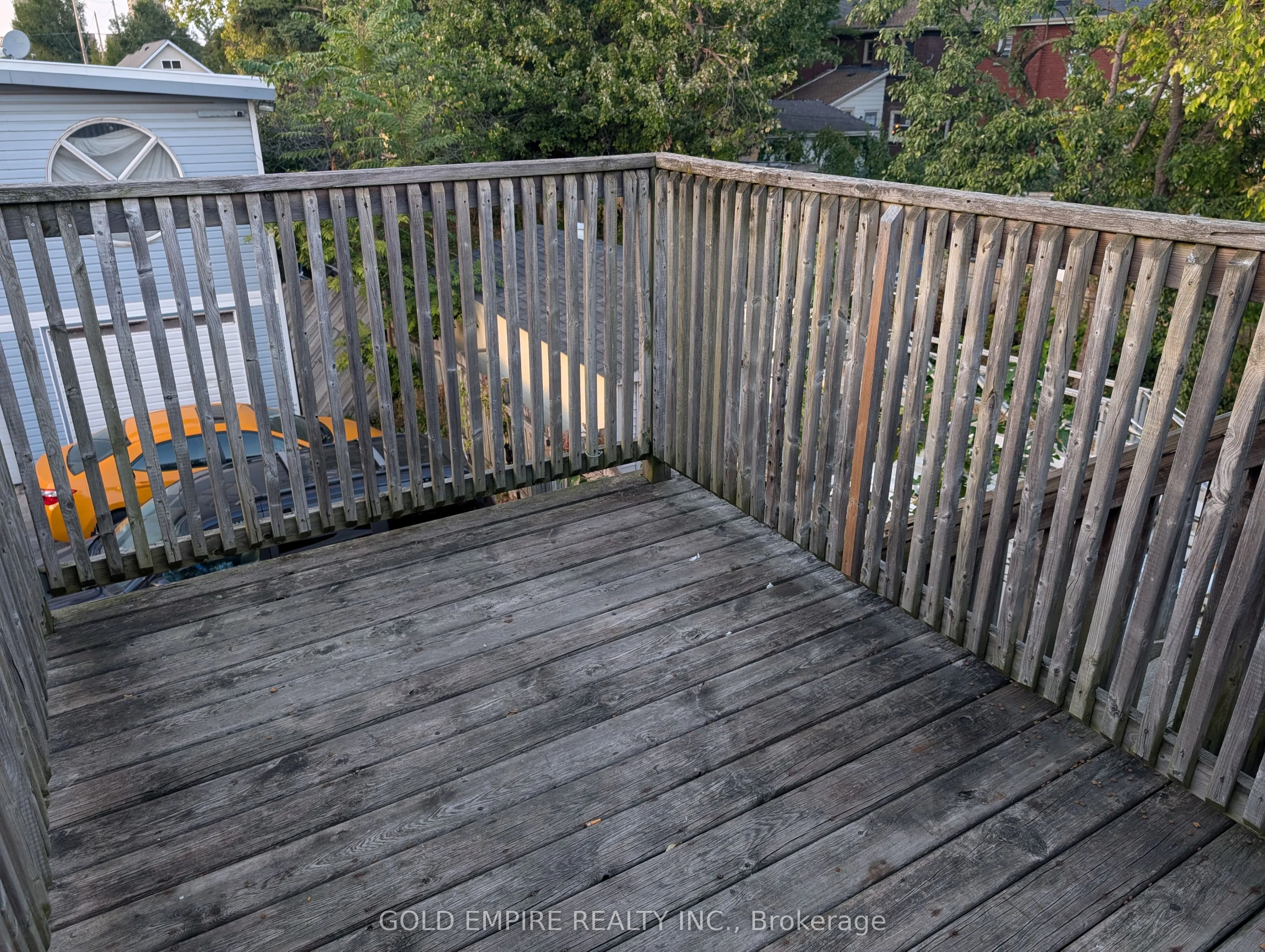 276 Hamilton Road, #UPPER