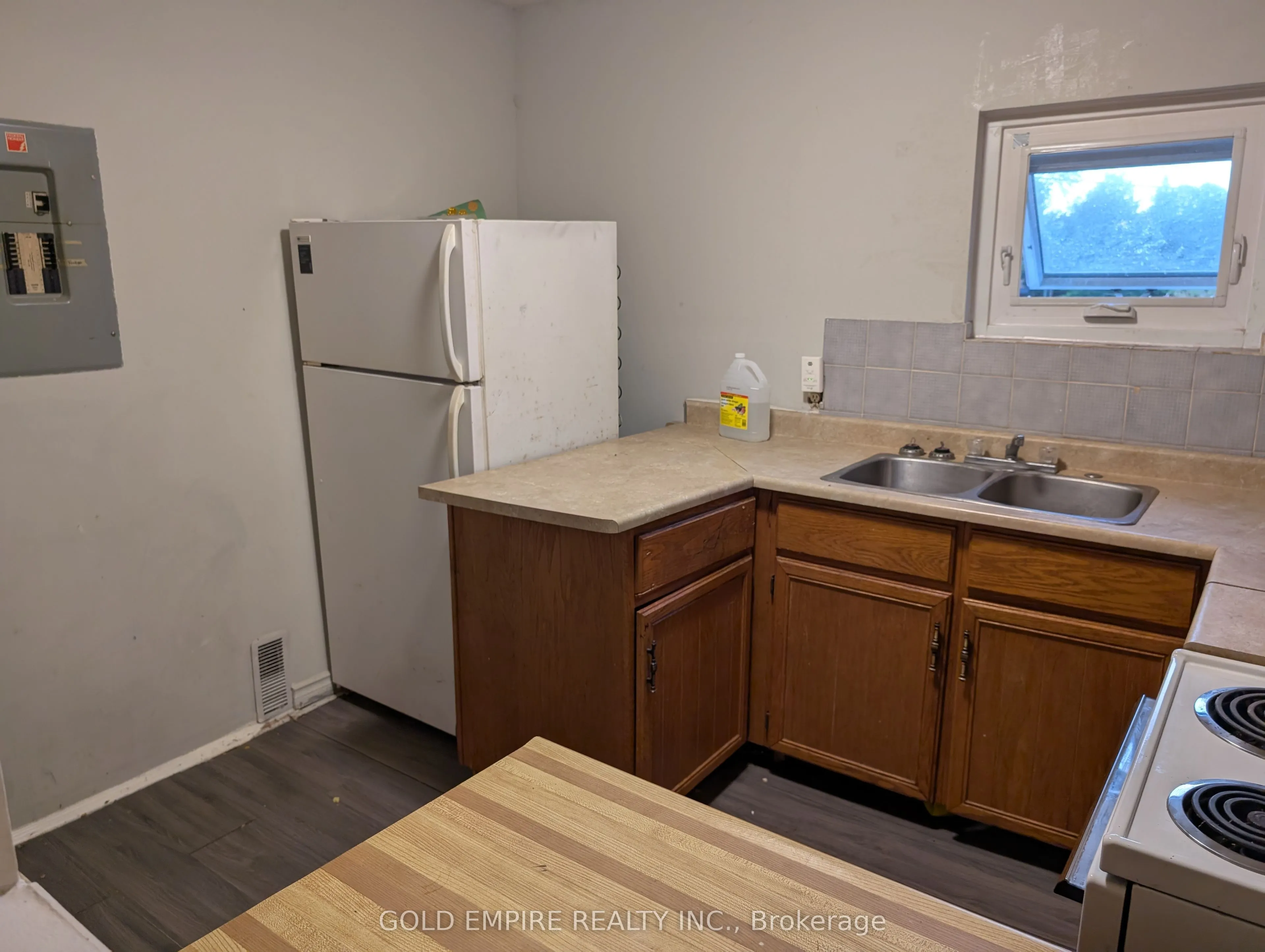 276 Hamilton Road, #UPPER