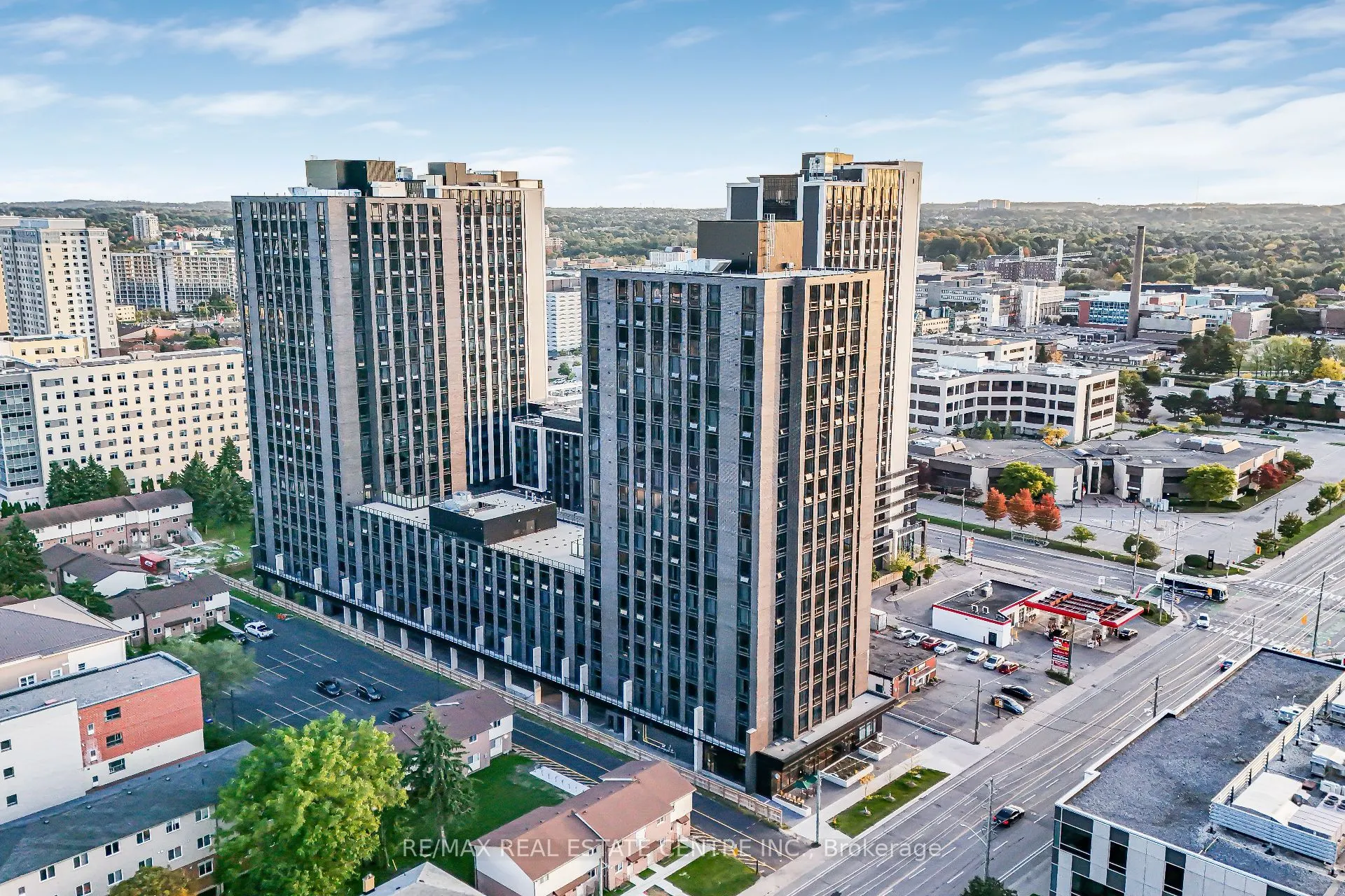 145 COLUMBIA Street W, #909