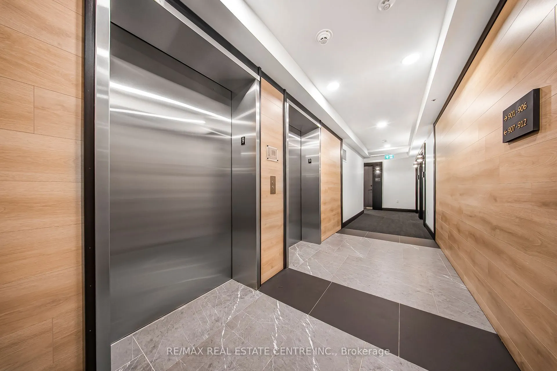 145 COLUMBIA Street W, #909