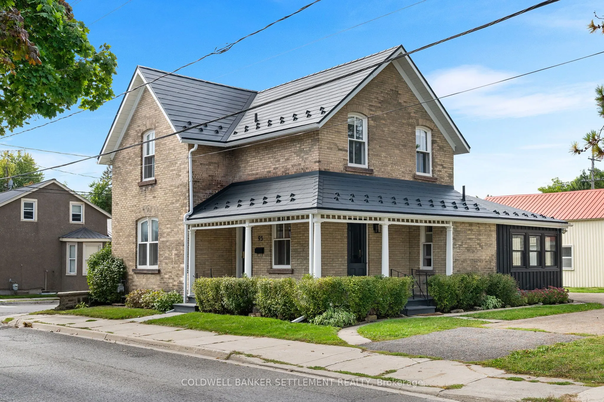 93 Peter Street