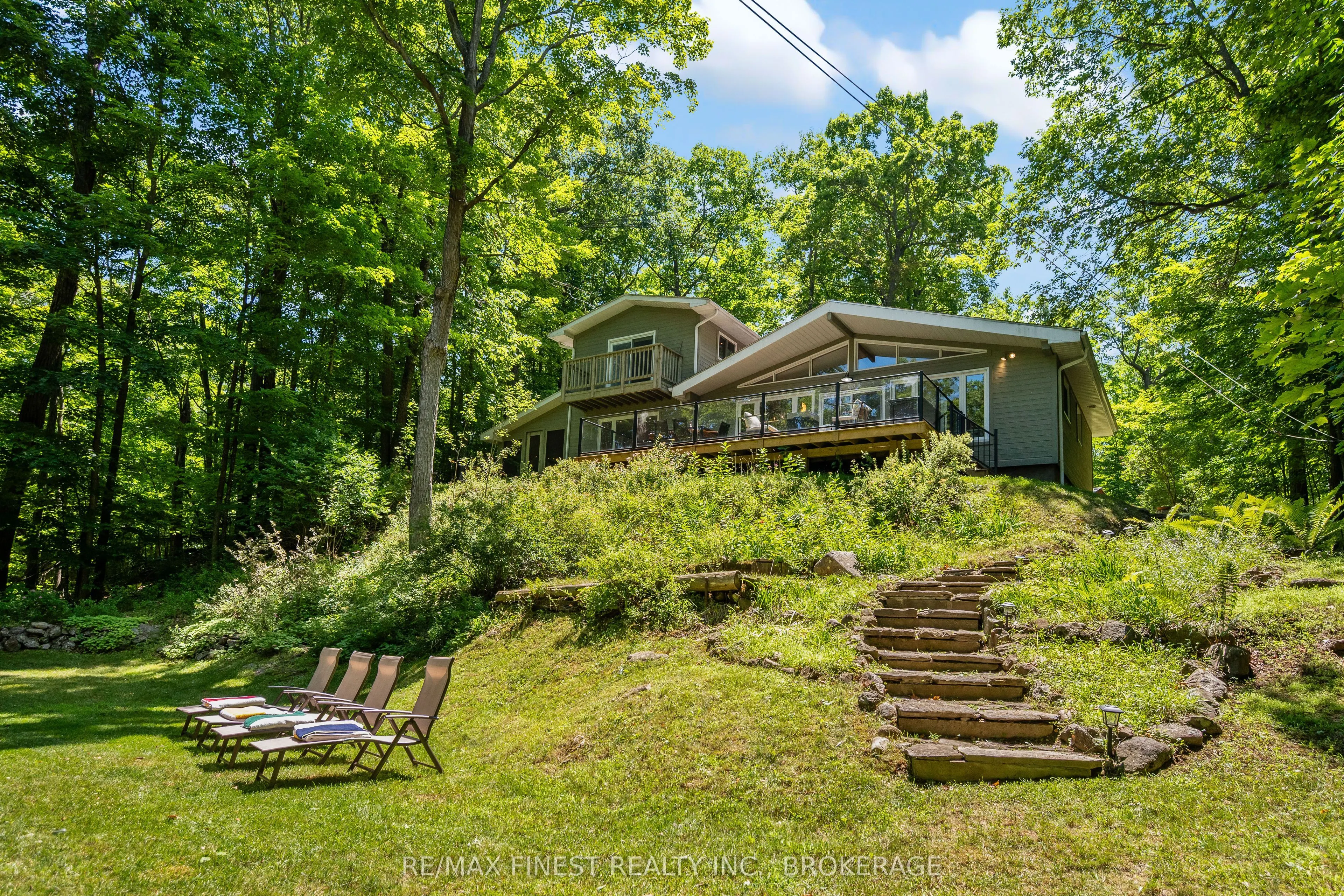 32 Oakwood Lane