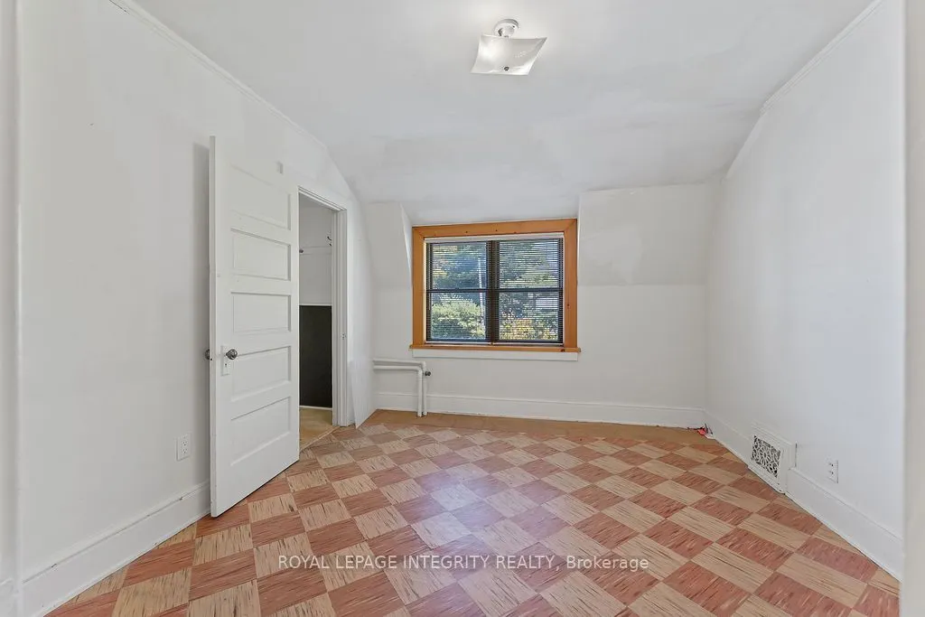 472 Edison Avenue