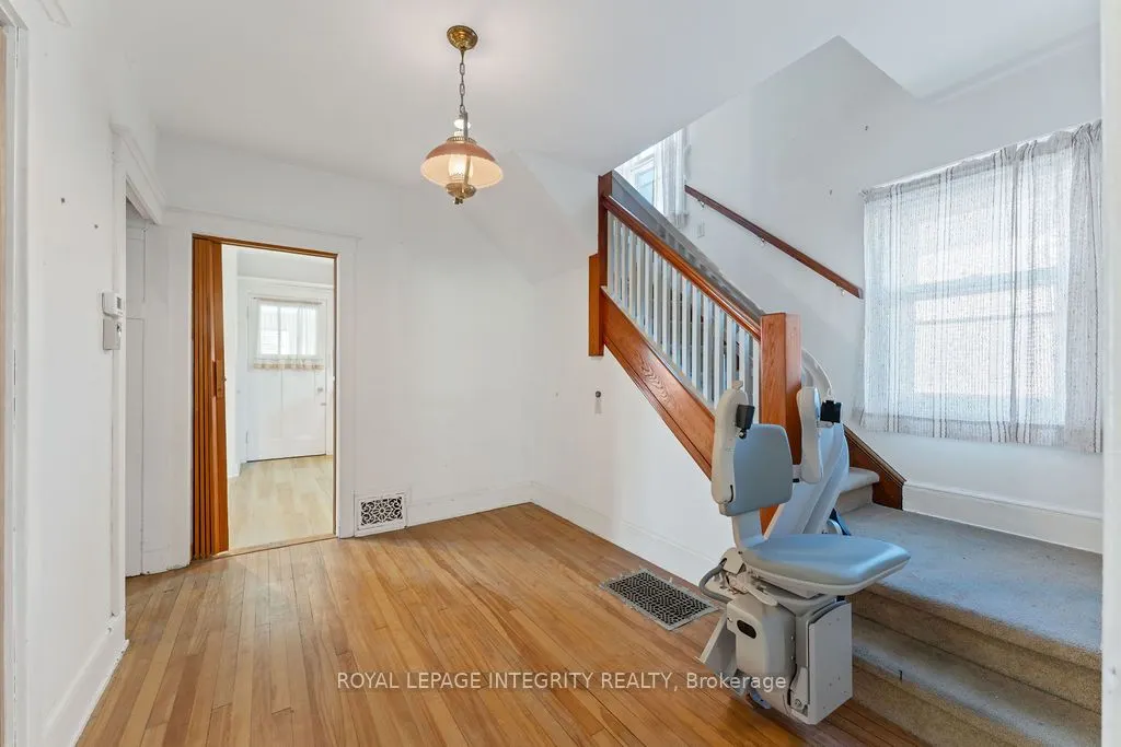 472 Edison Avenue