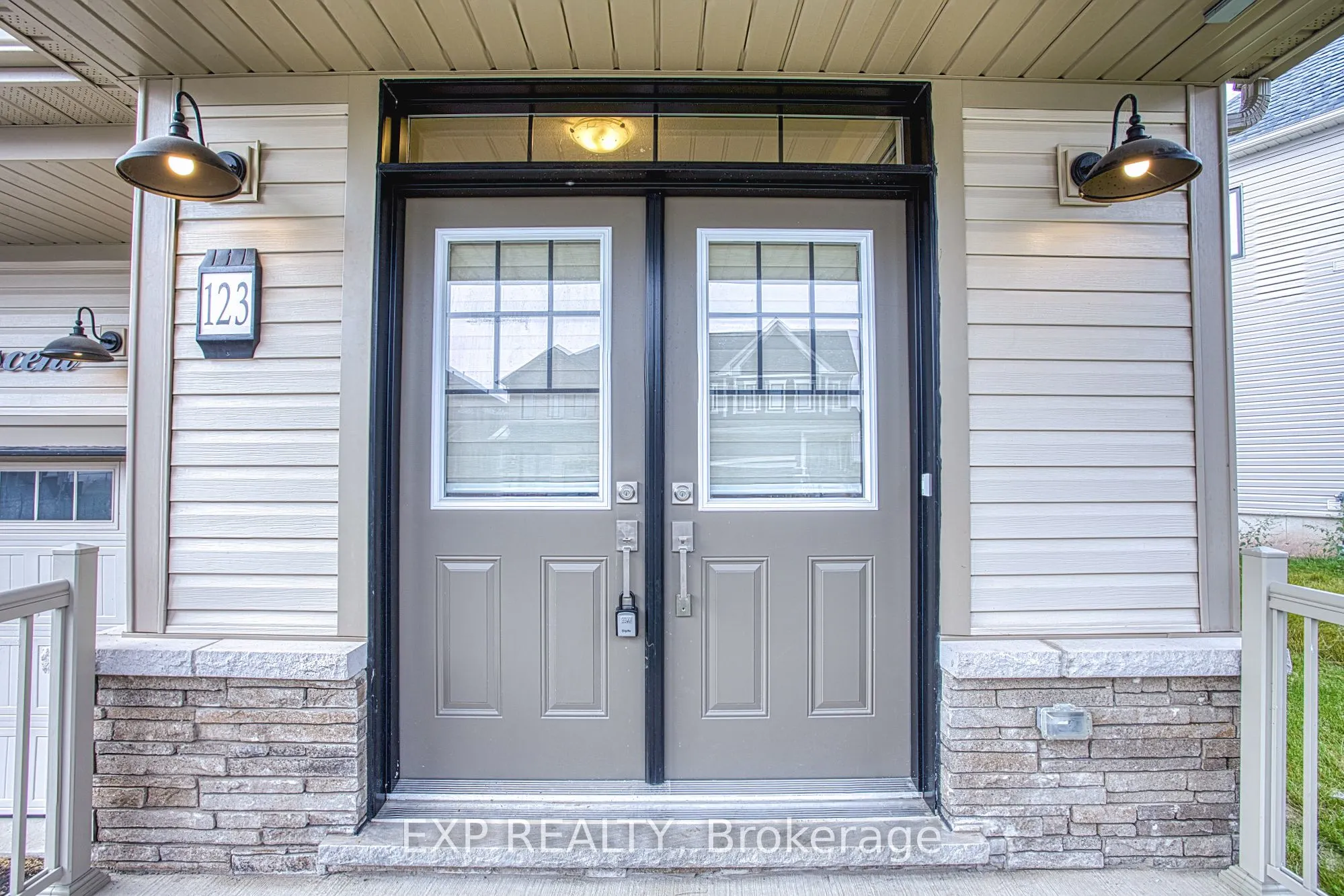 123 Port Crescent