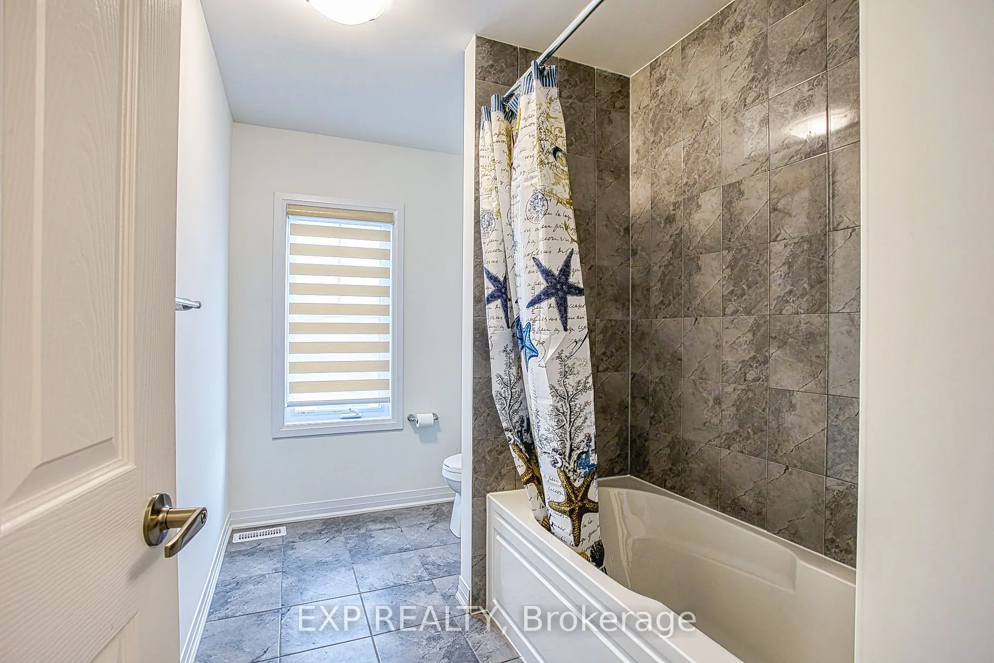 123 Port Crescent