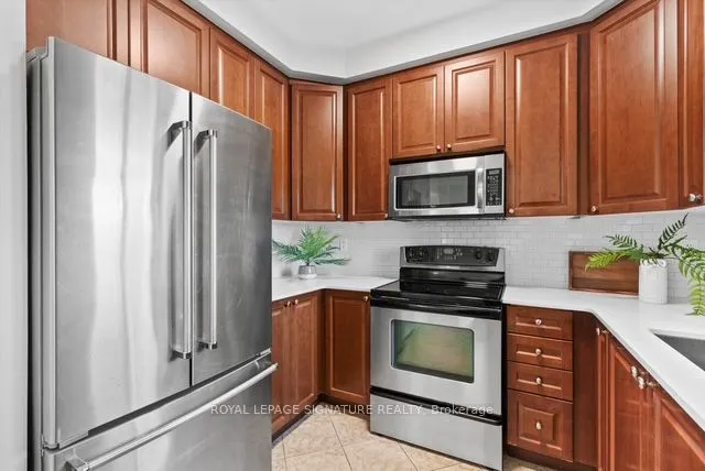 35 Fiddlehead Crescent