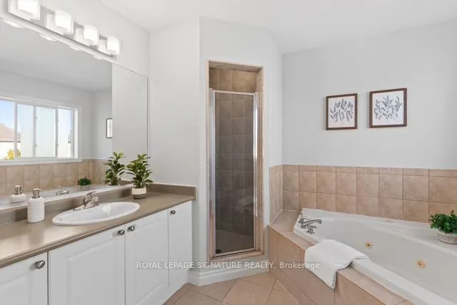 35 Fiddlehead Crescent