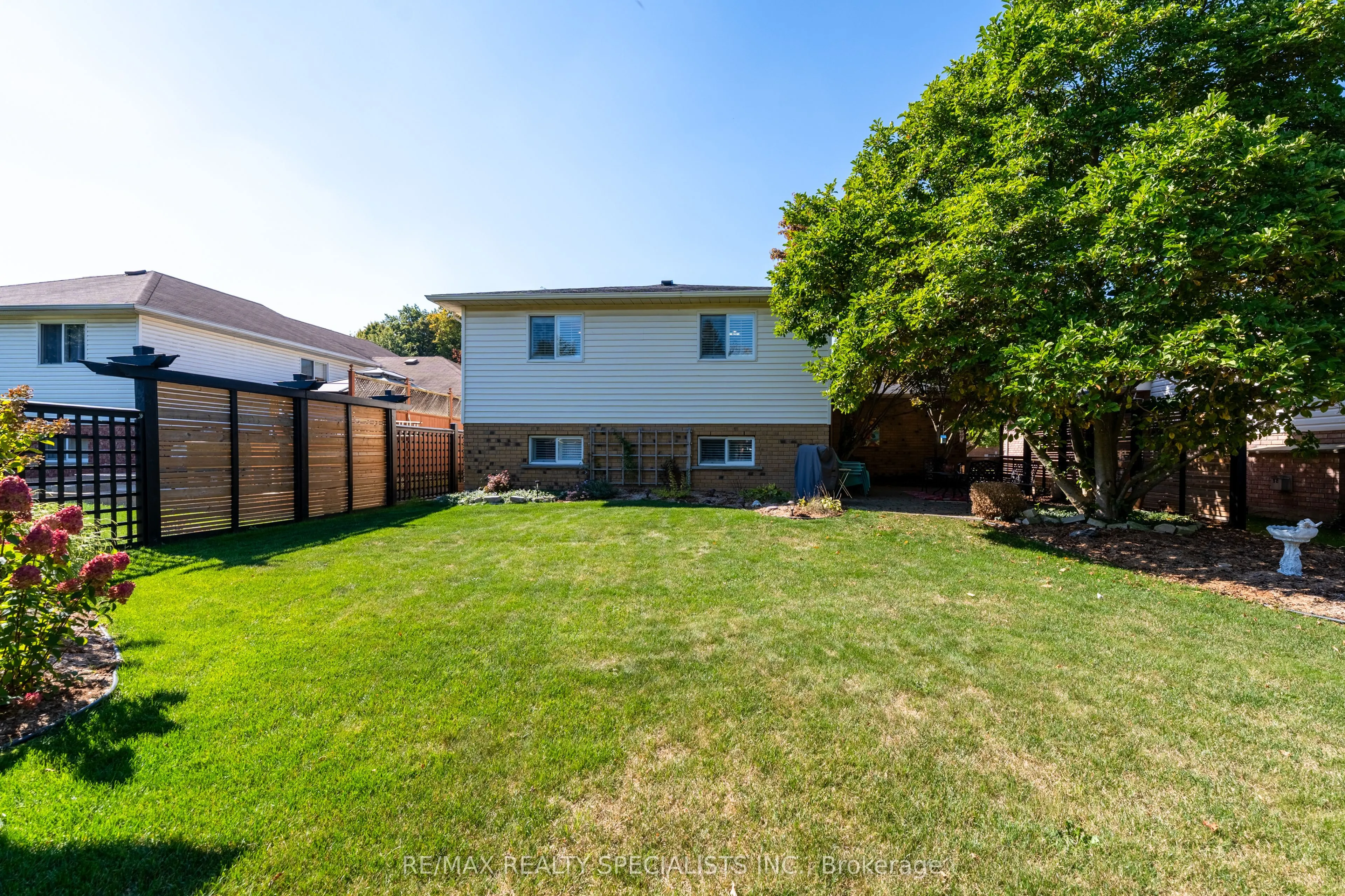 52 Childerhose Crescent