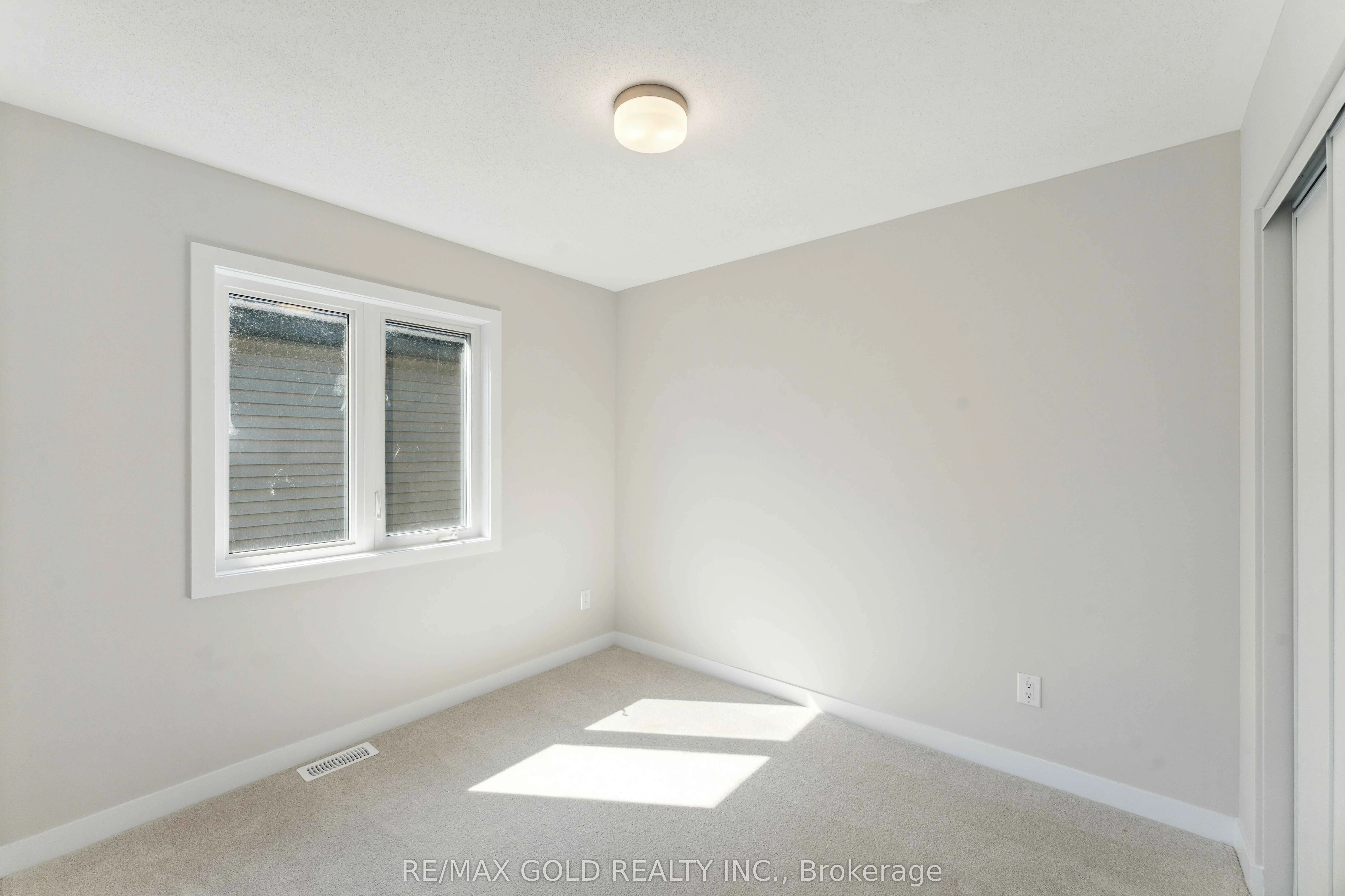 356 Peninsula Road